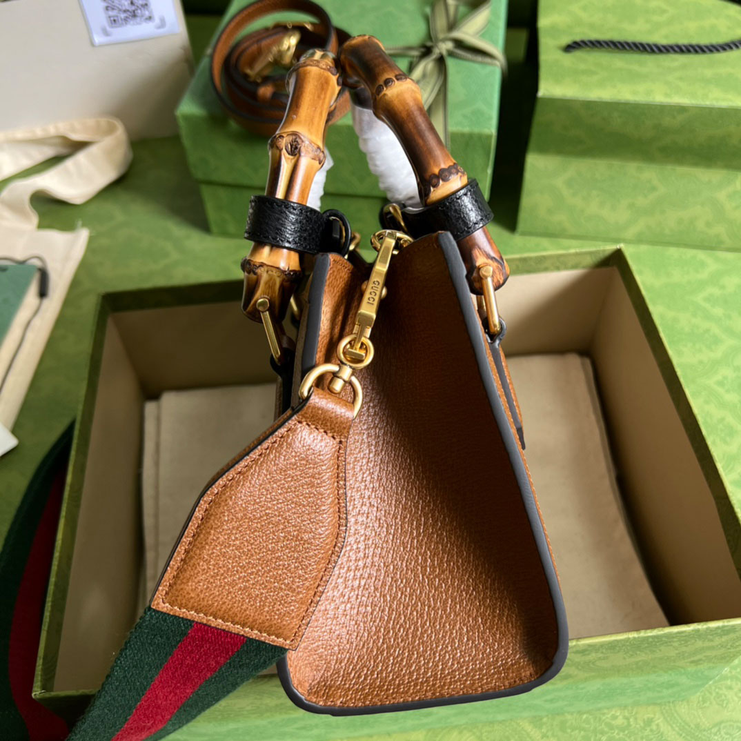 Gucci Gucci Diana Small Tote Bag  702732 - DesignerGu