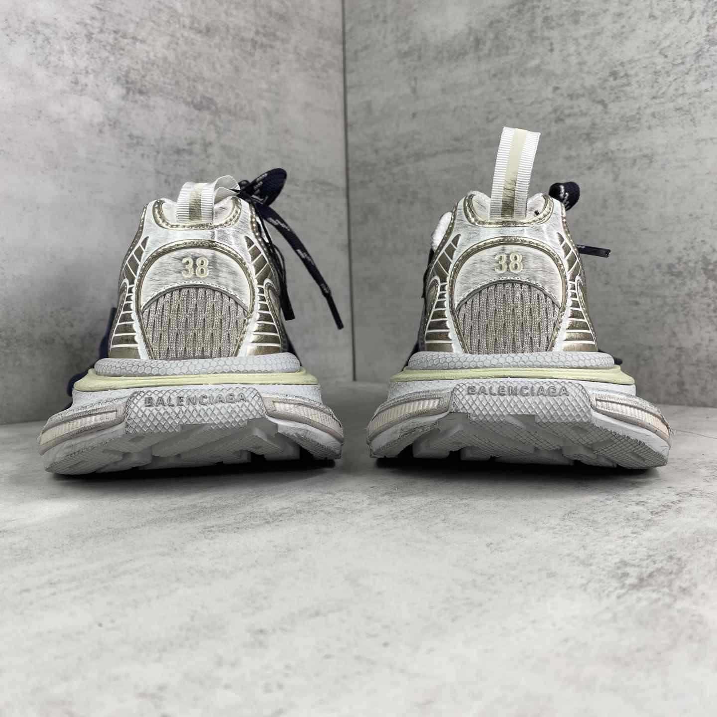 Balenciaga 3XL Split Logo Sneaker - DesignerGu