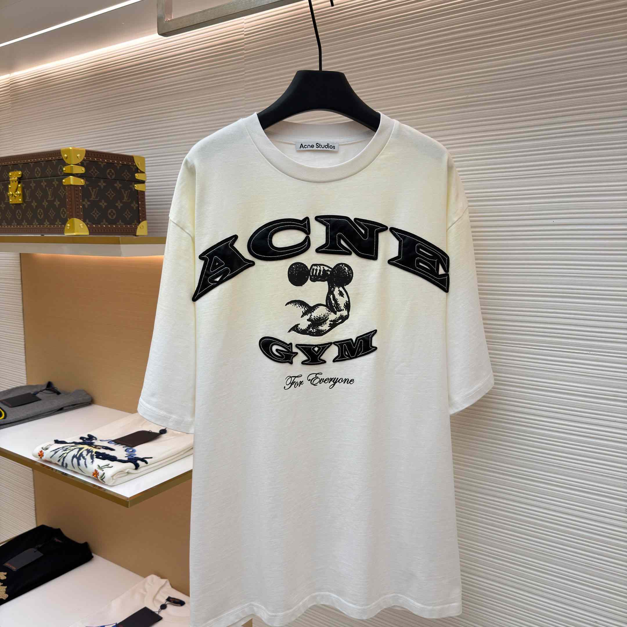 Acne Studios GYM LOGO T-SHIRT  - DesignerGu