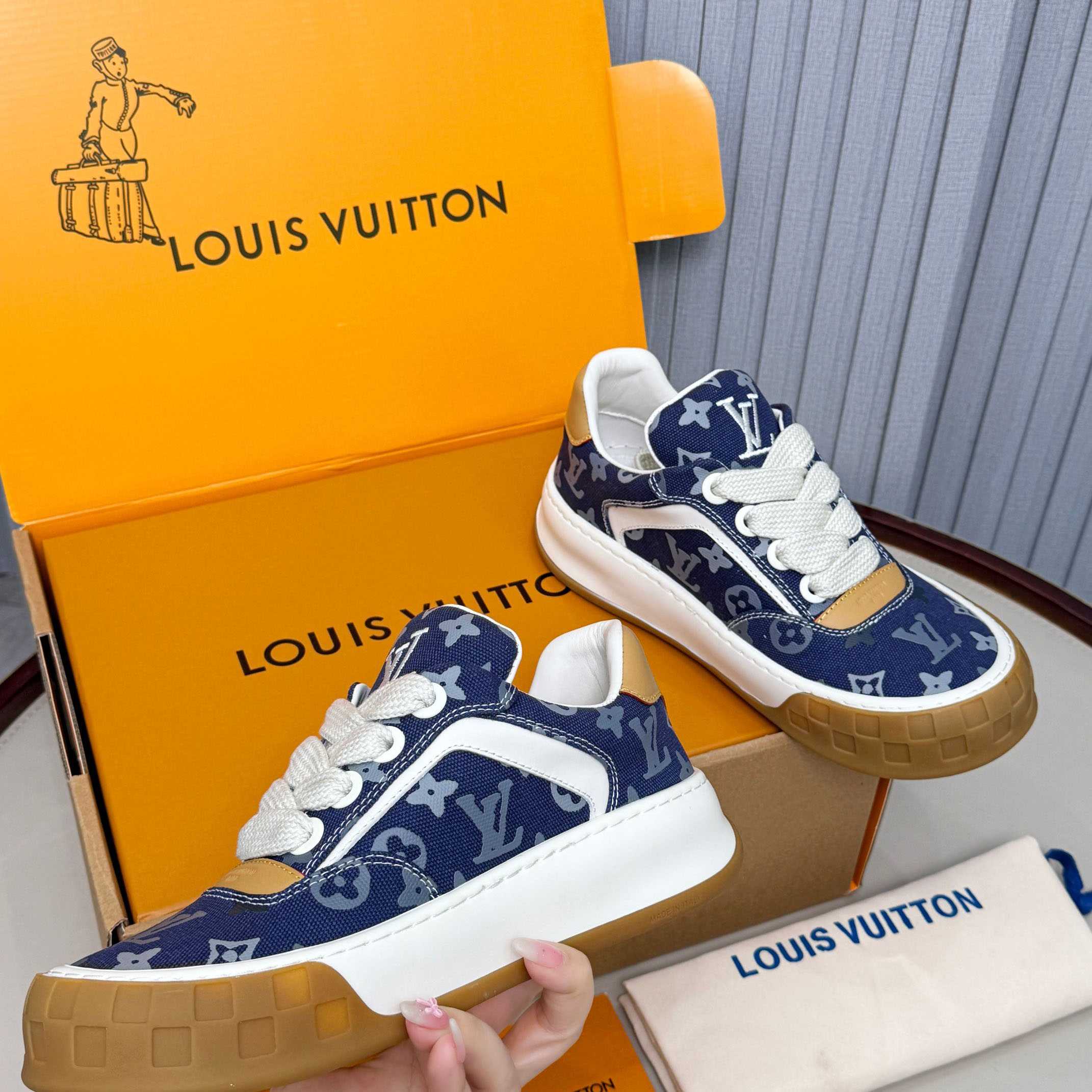 Louis Vuitton LV Tilted Sneaker 1AJCWL - DesignerGu
