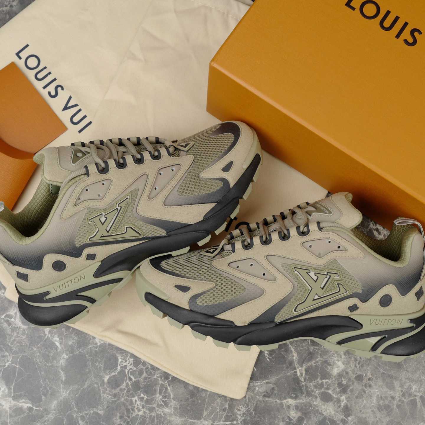 Louis Vuitton LV Runner Tatic Sneaker 1AJAP4 - DesignerGu