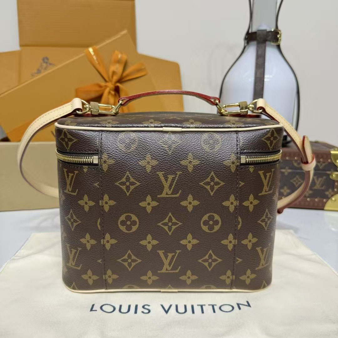 Louis Vuitton Nice BB M42265 - DesignerGu
