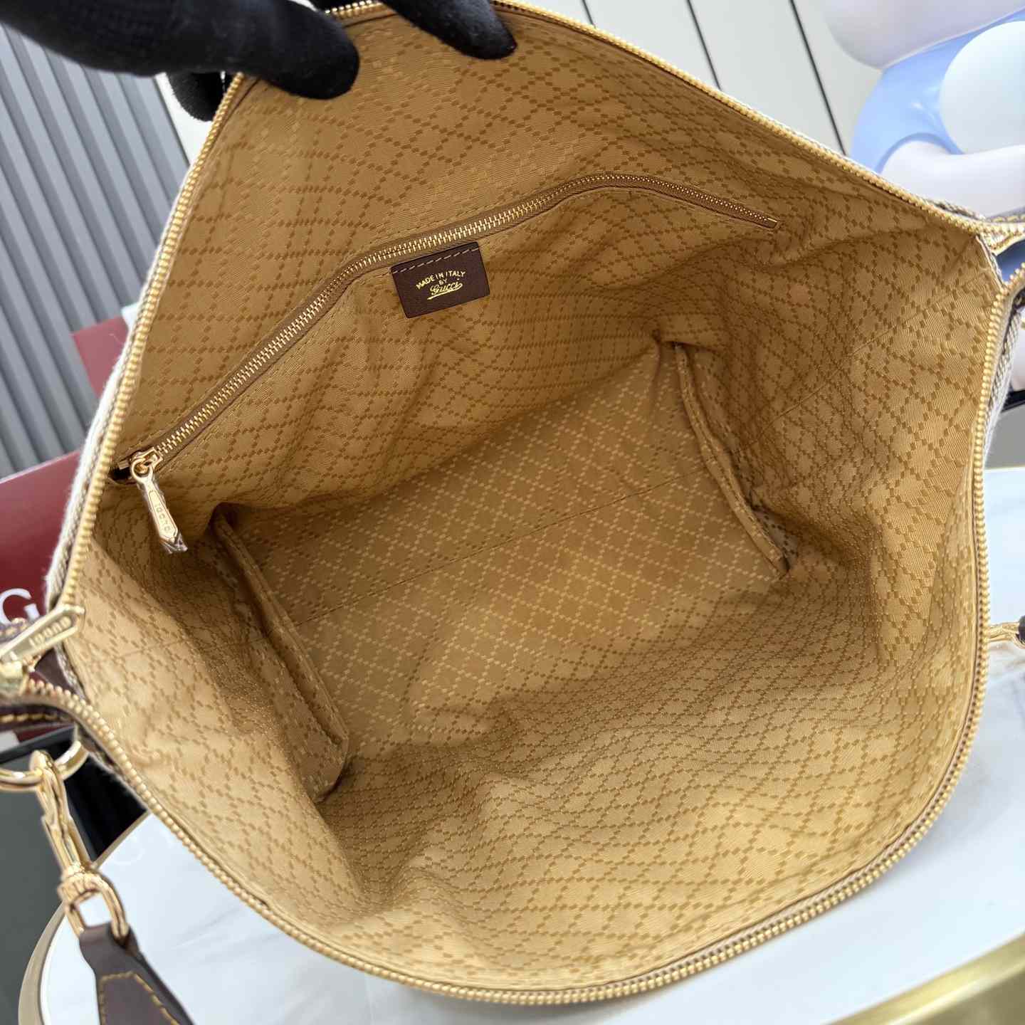 Gucci Brera Medium Crossbody Bag - DesignerGu