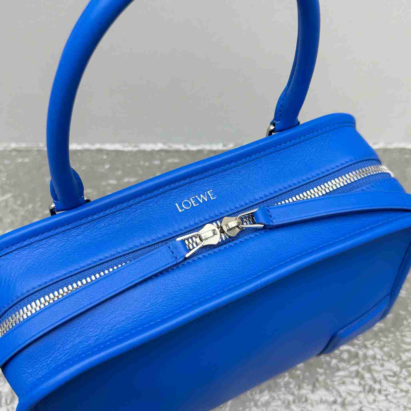 Loewe Small Amazona 180 Bag In Soft Calfskin - DesignerGu