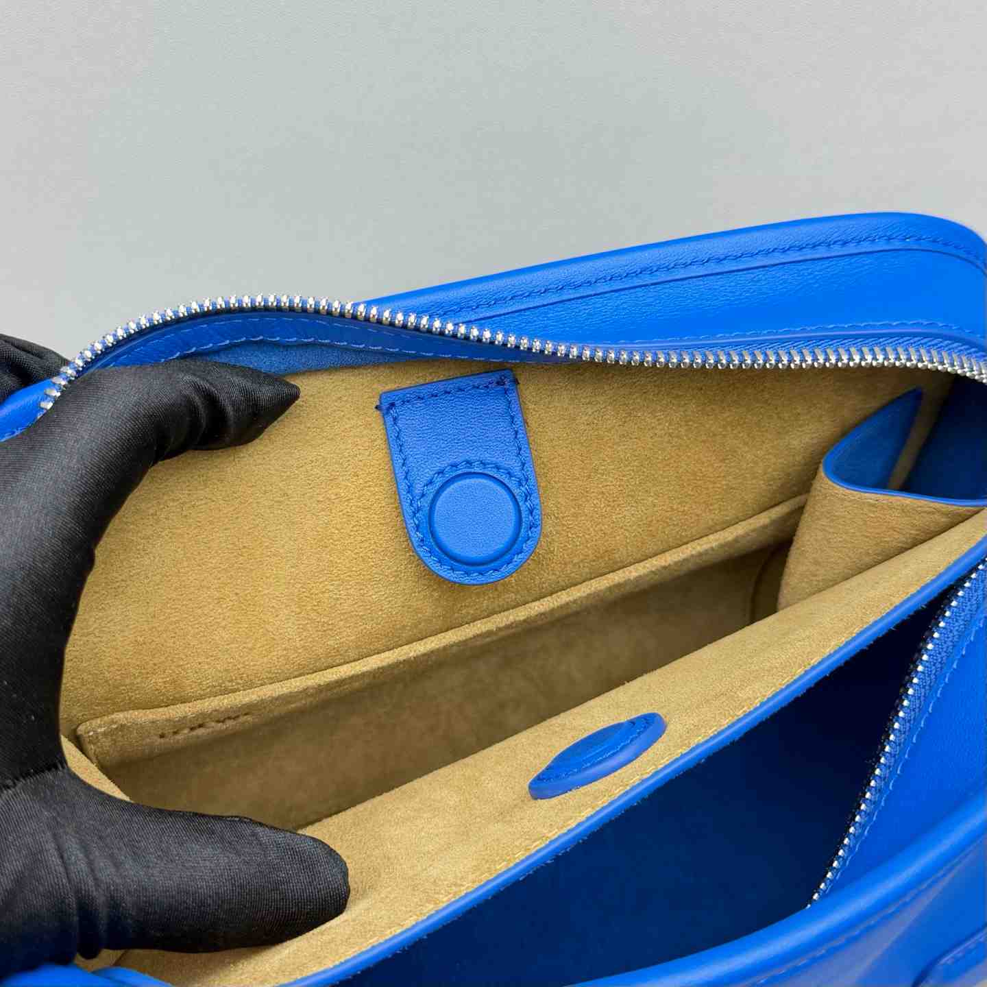 Loewe Small Amazona 180 Bag In Soft Calfskin - DesignerGu
