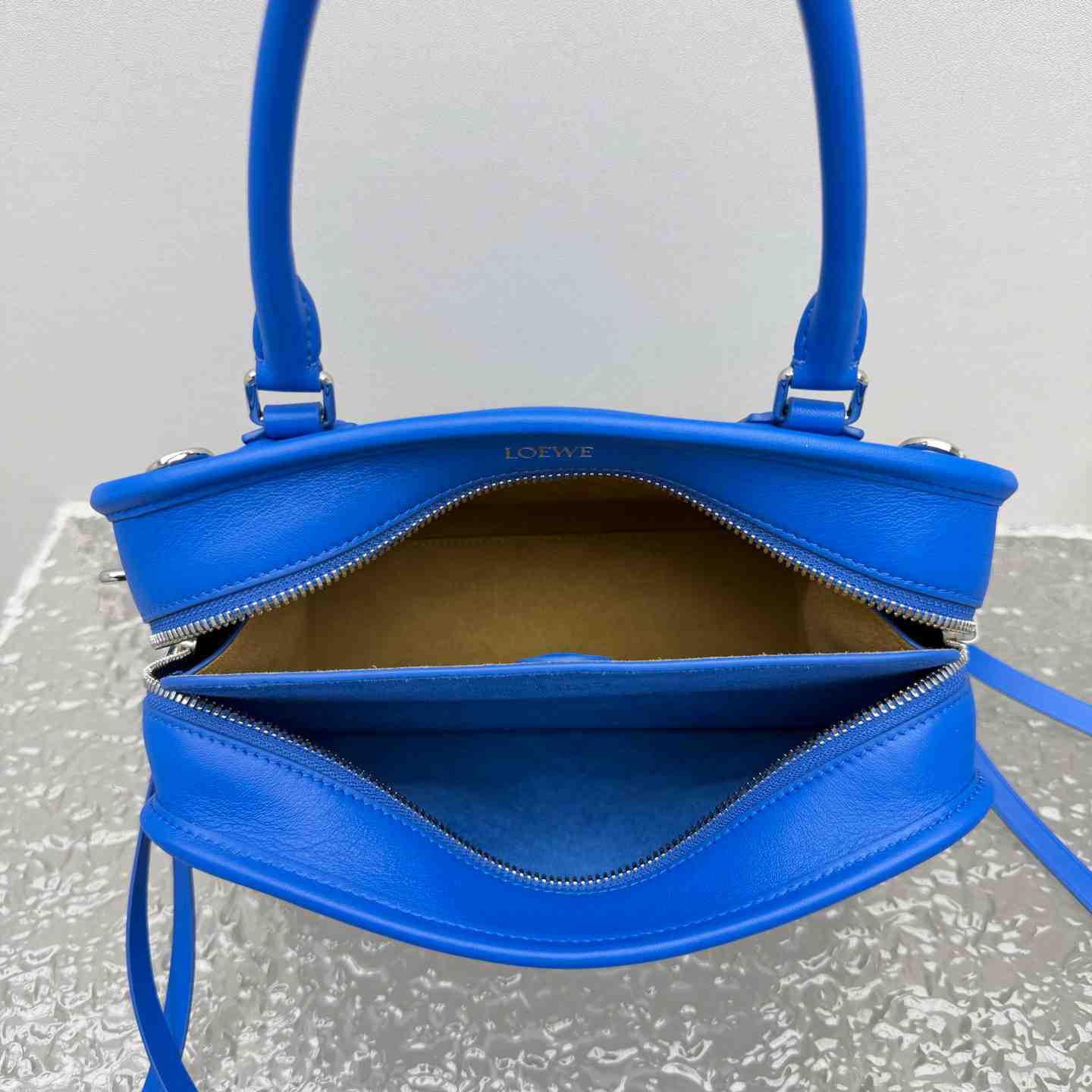 Loewe Small Amazona 180 Bag In Soft Calfskin - DesignerGu