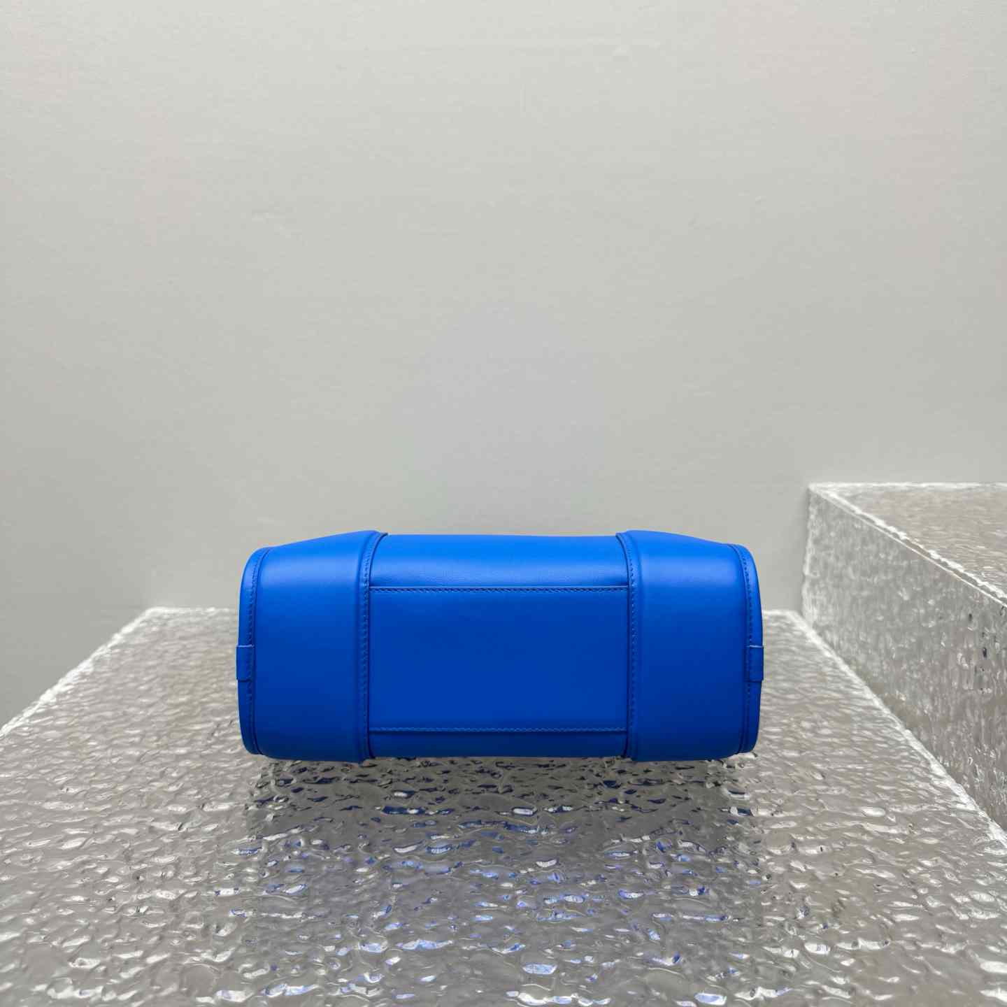 Loewe Small Amazona 180 Bag In Soft Calfskin - DesignerGu