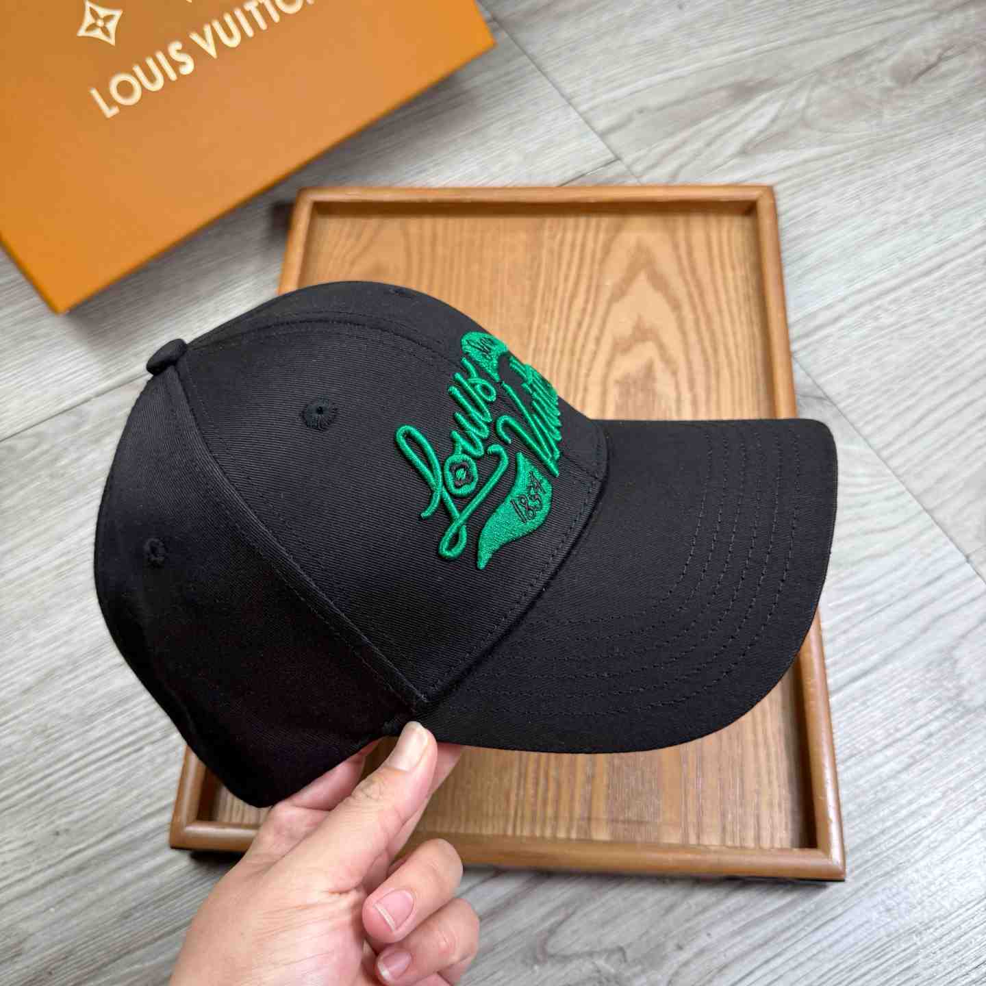 Louis Vuitton Golf Cap - DesignerGu