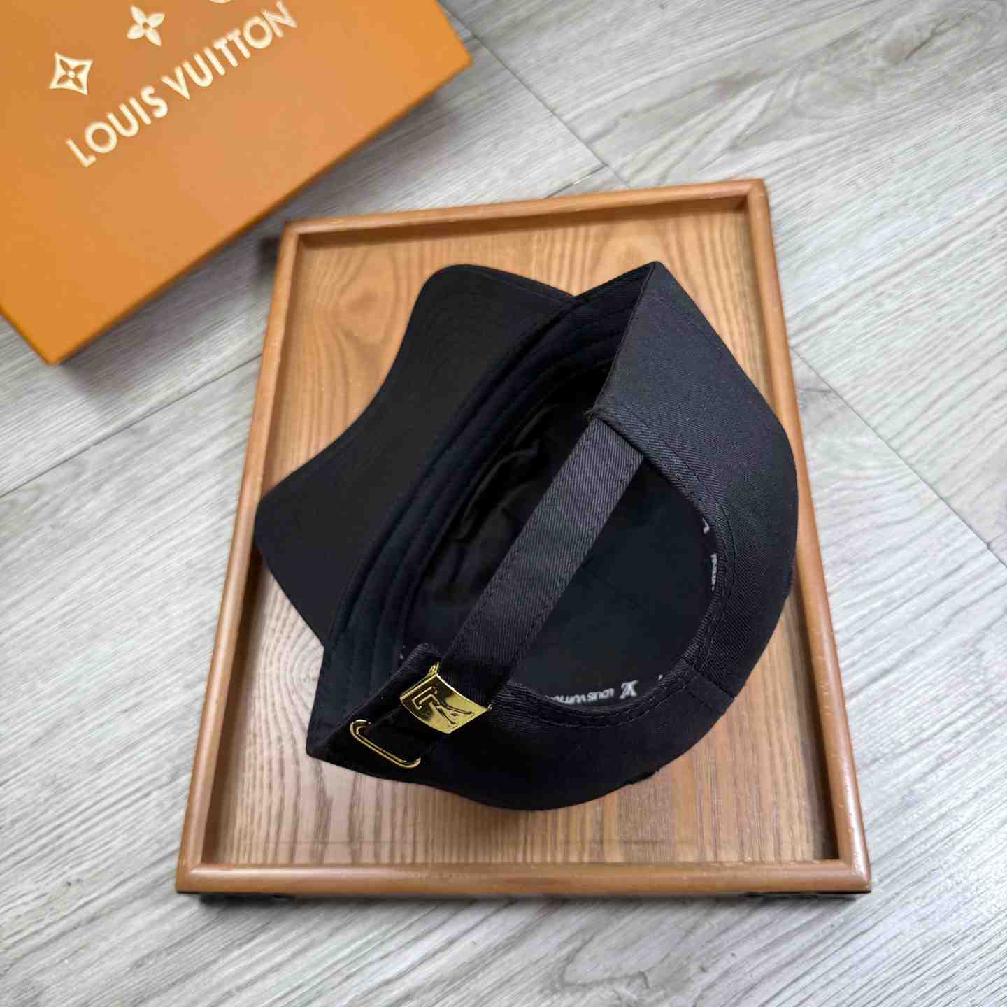 Louis Vuitton Golf Cap - DesignerGu