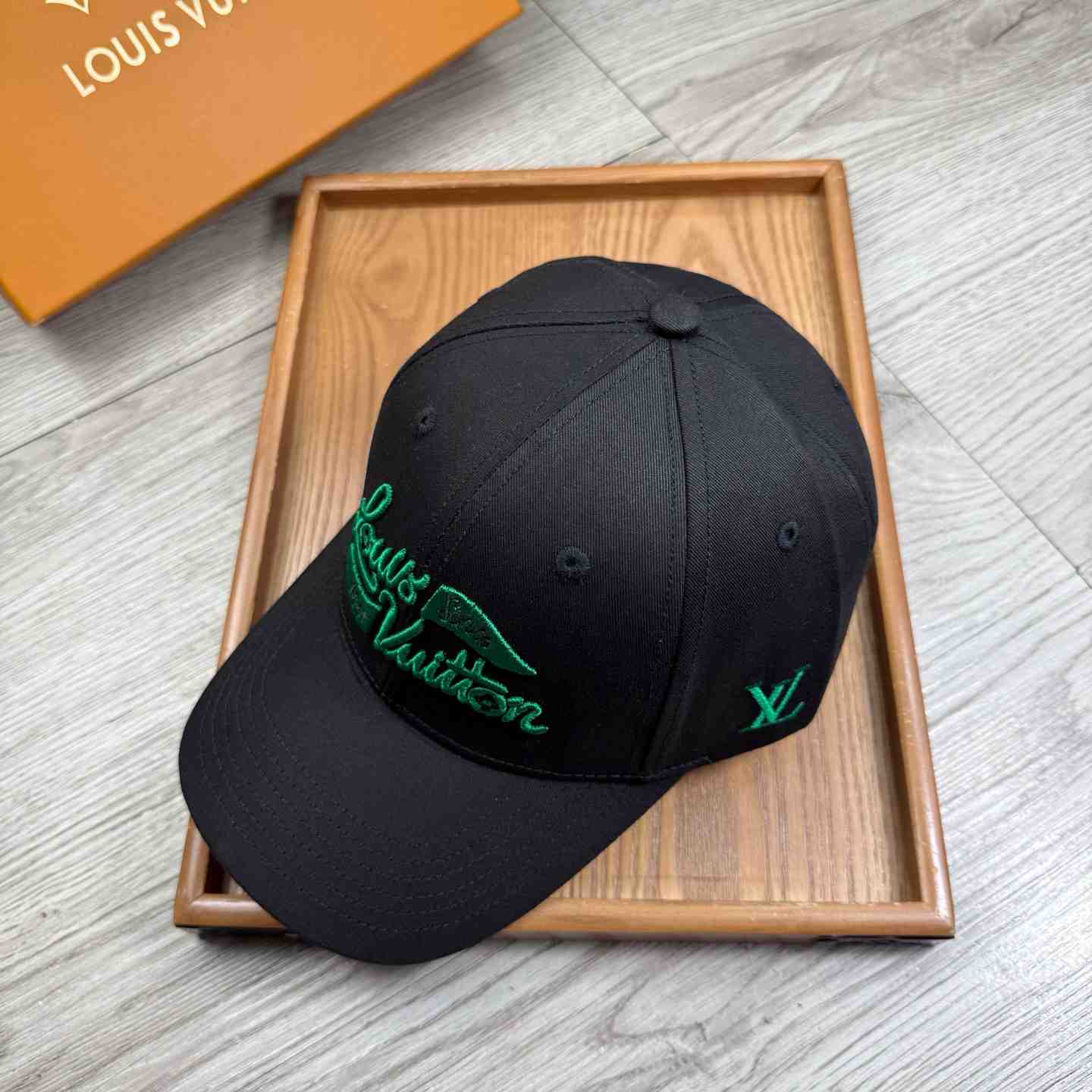 Louis Vuitton Golf Cap - DesignerGu