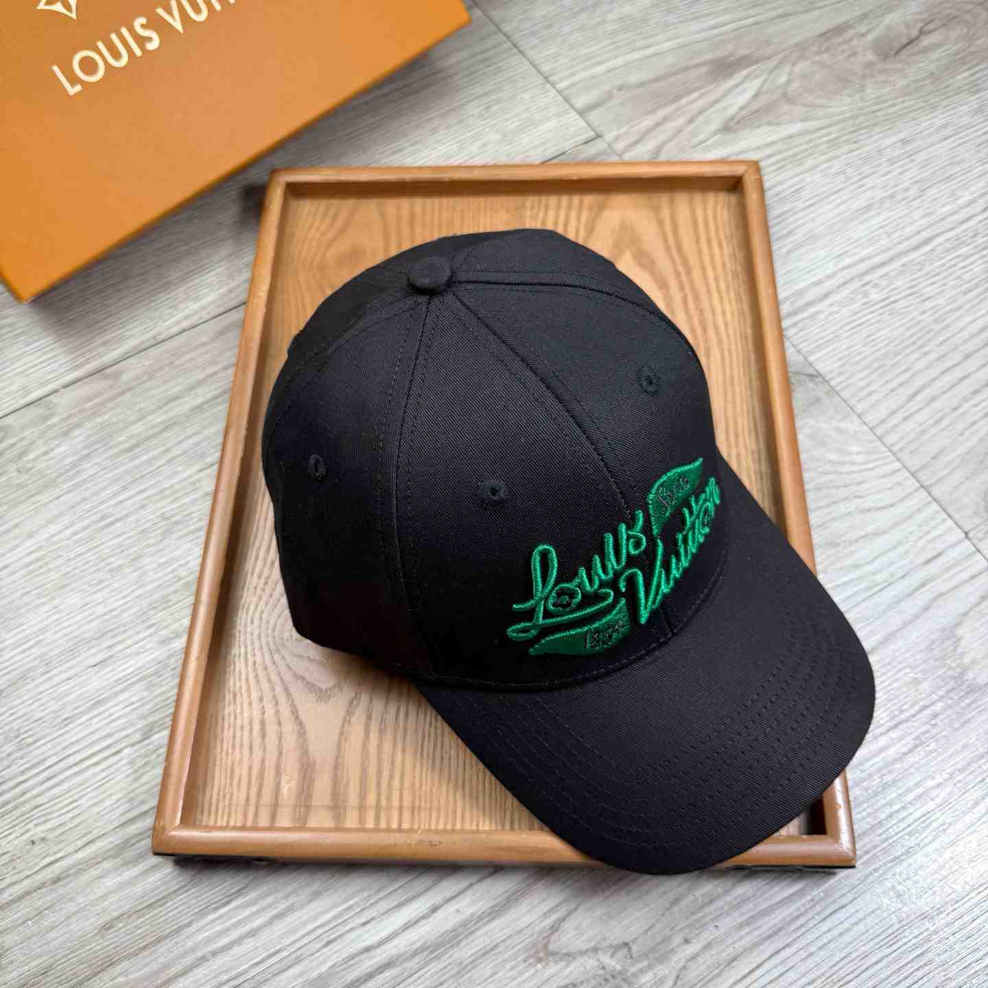 Louis Vuitton Golf Cap - DesignerGu