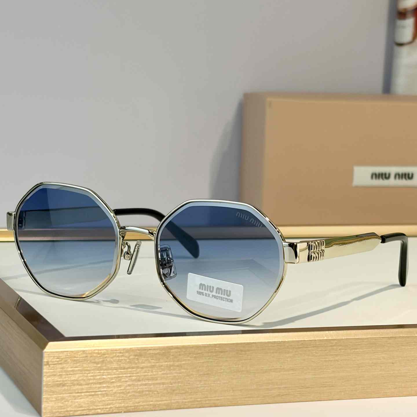 Miu Miu SMUB57S Sunglasses - DesignerGu