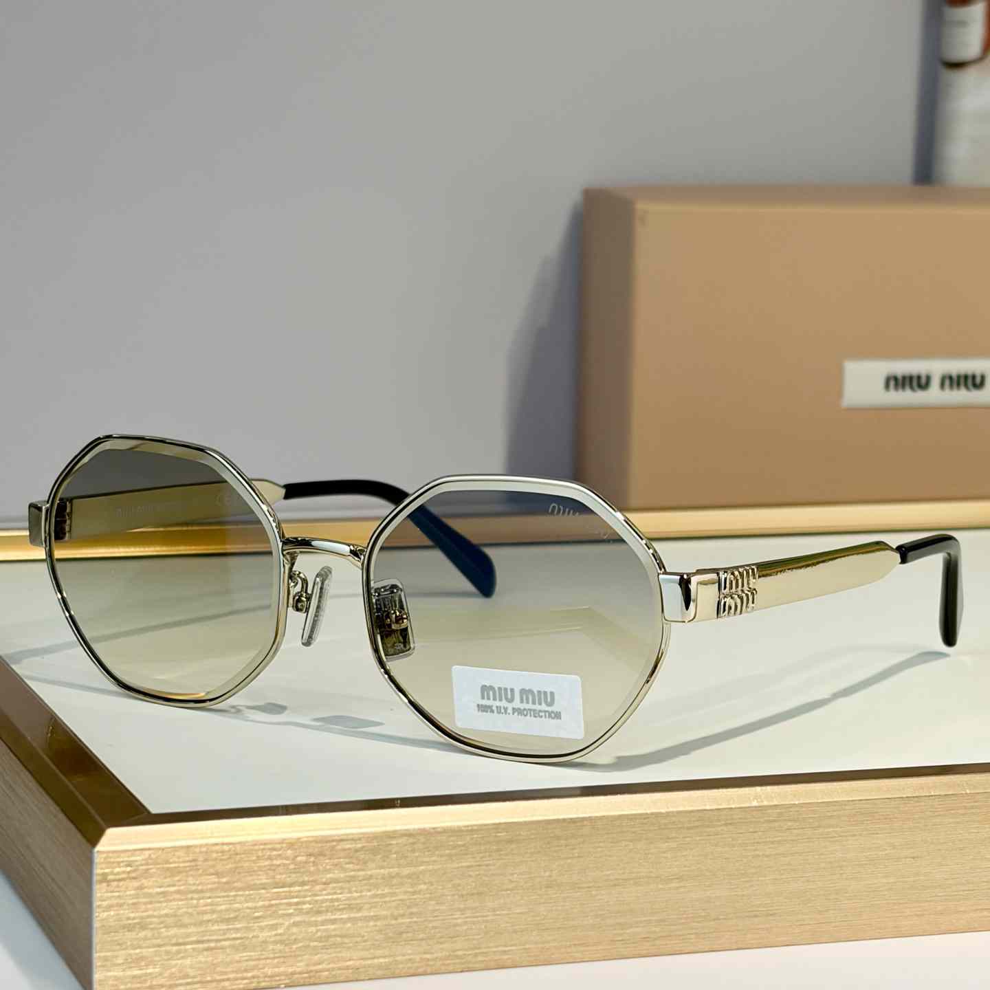 Miu Miu SMUB57S Sunglasses - DesignerGu