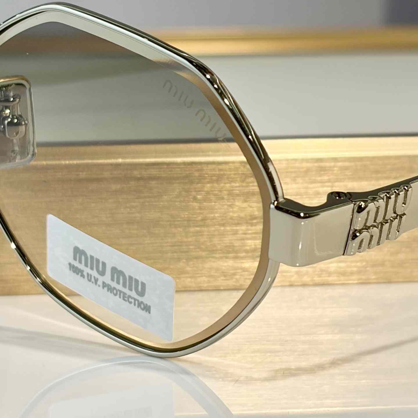 Miu Miu SMUB57S Sunglasses - DesignerGu
