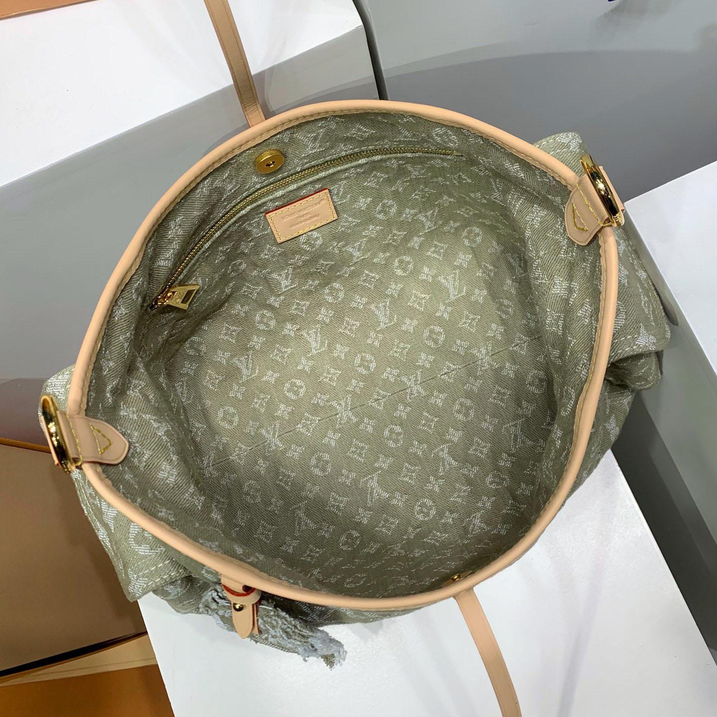 Louis Vuitton CarryAll Cargo PM  M27623 - DesignerGu