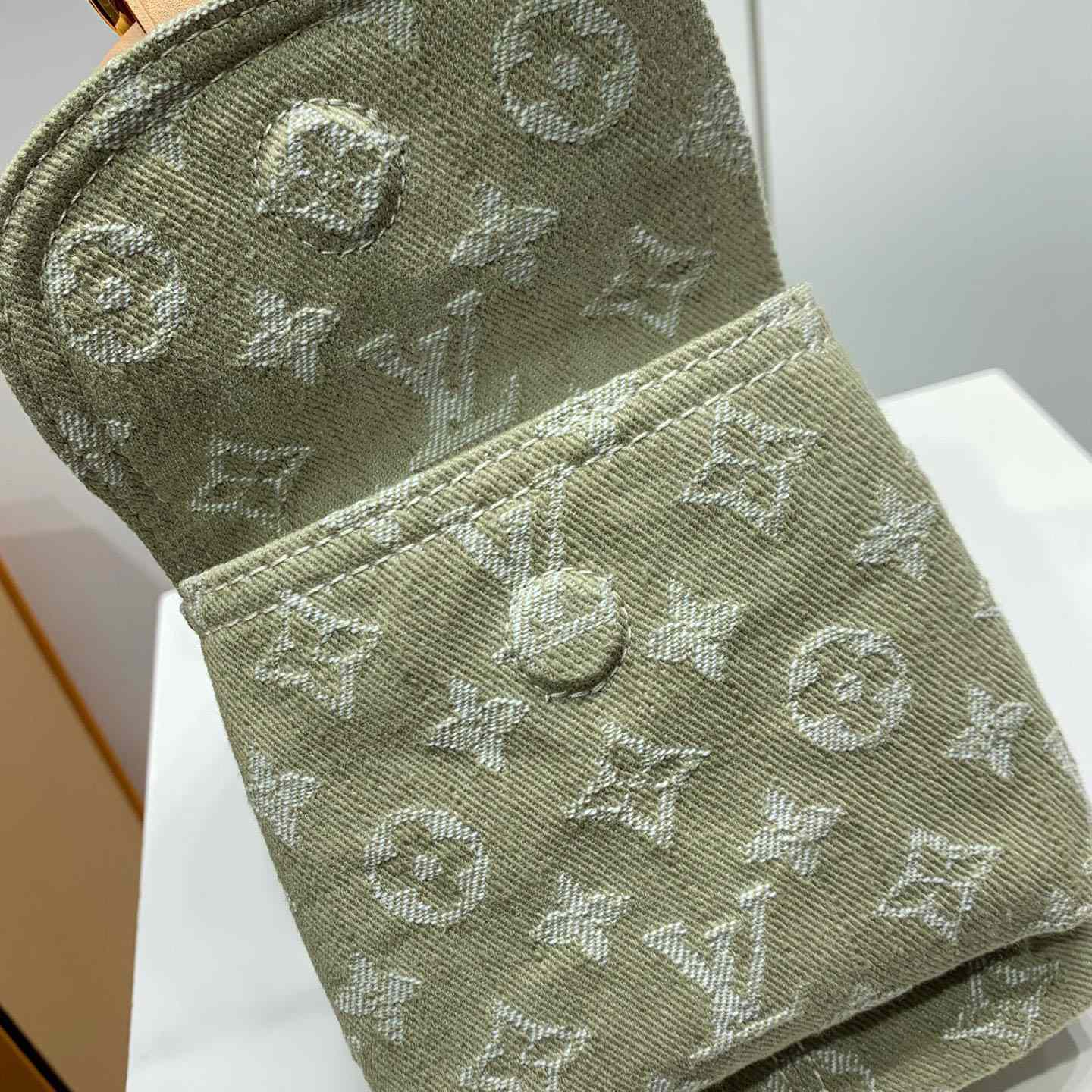 Louis Vuitton CarryAll Cargo PM  M27623 - DesignerGu