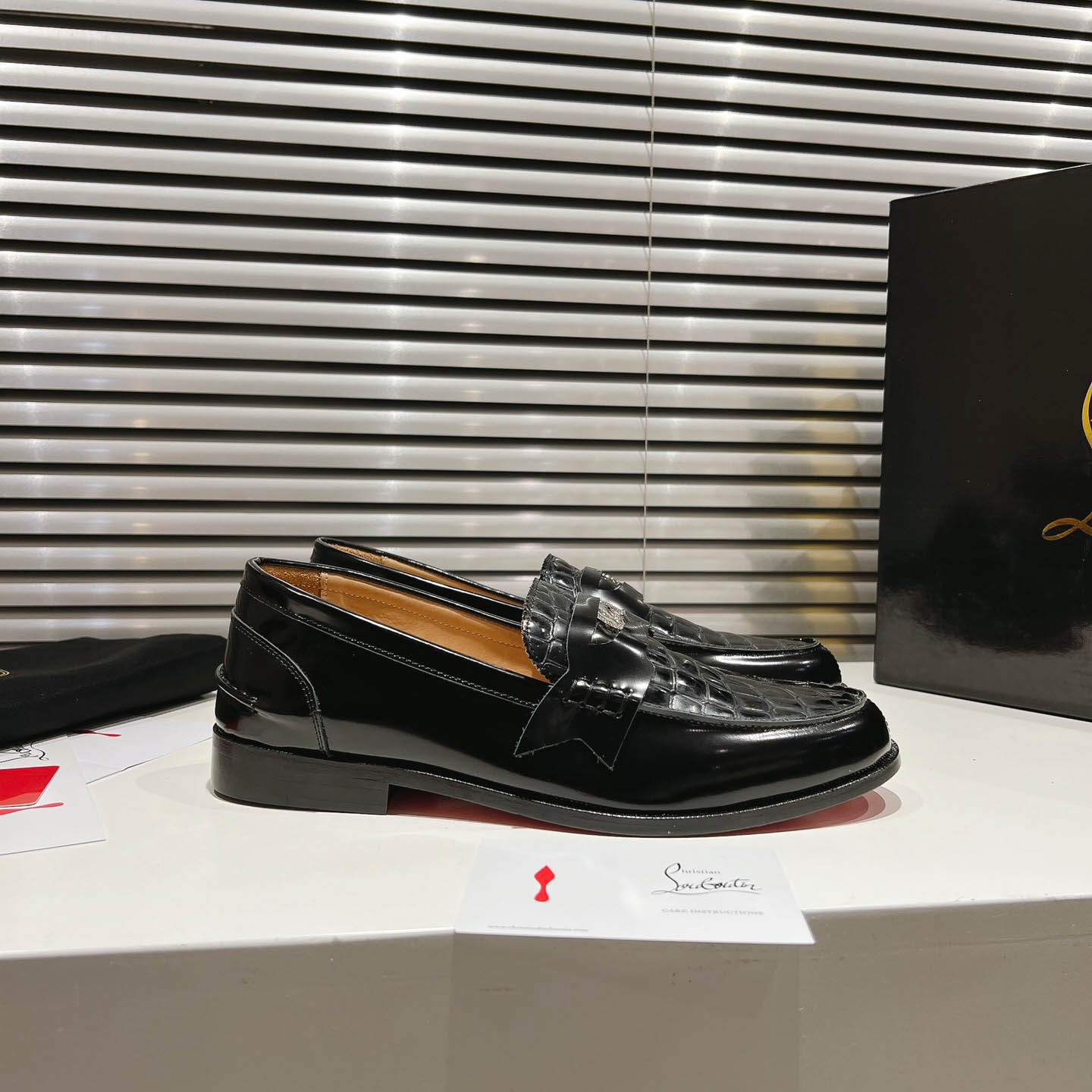 Christian Louboutin Chambelimoc Alligator-Print Embossed Loafers - DesignerGu