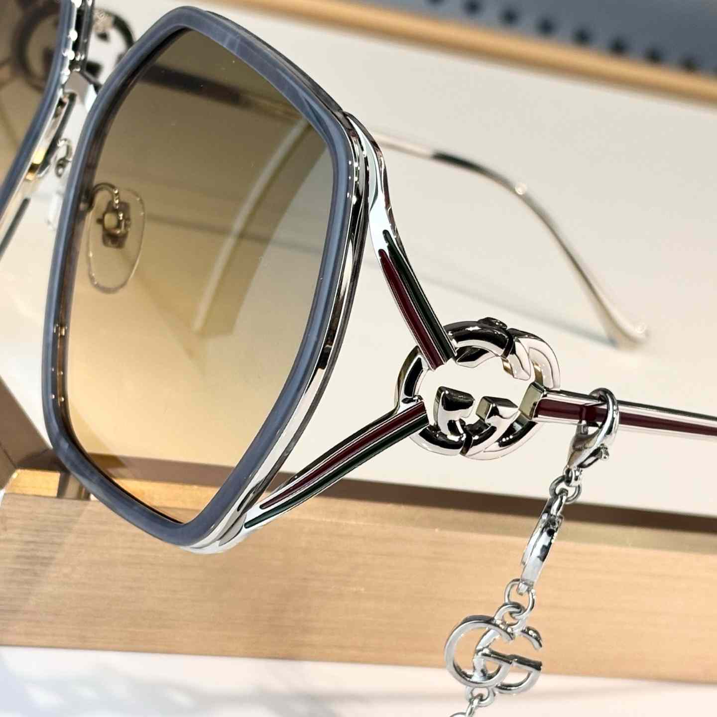 Gucci GG1621 Sunglasses  - DesignerGu