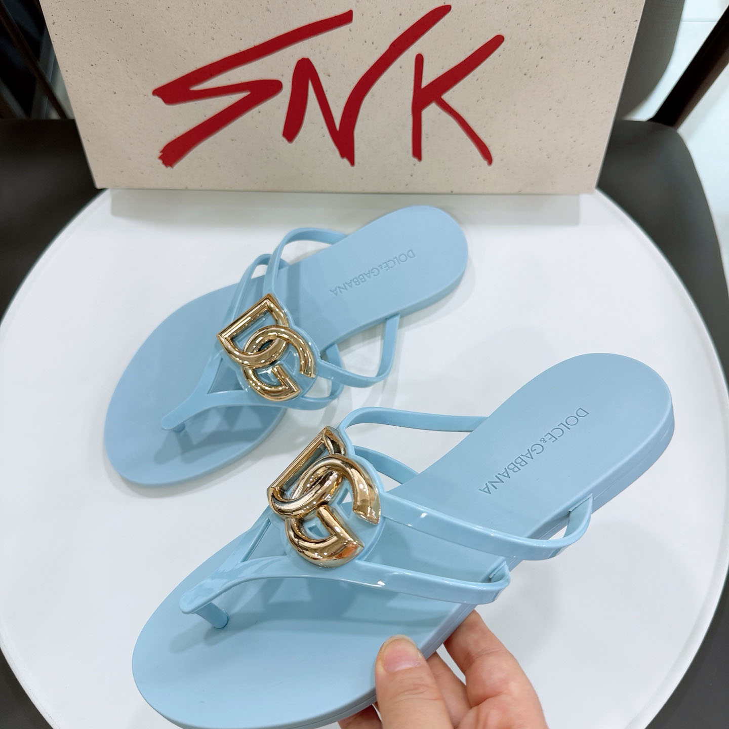 Dolce & Gabbana Rubber Beachwear Slides With Logo - DesignerGu