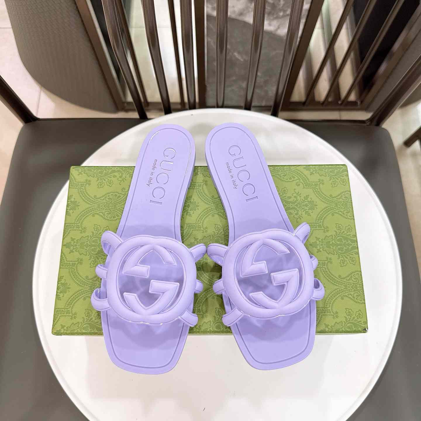 Gucci Wmns Interlocking G Slide Sandal - DesignerGu