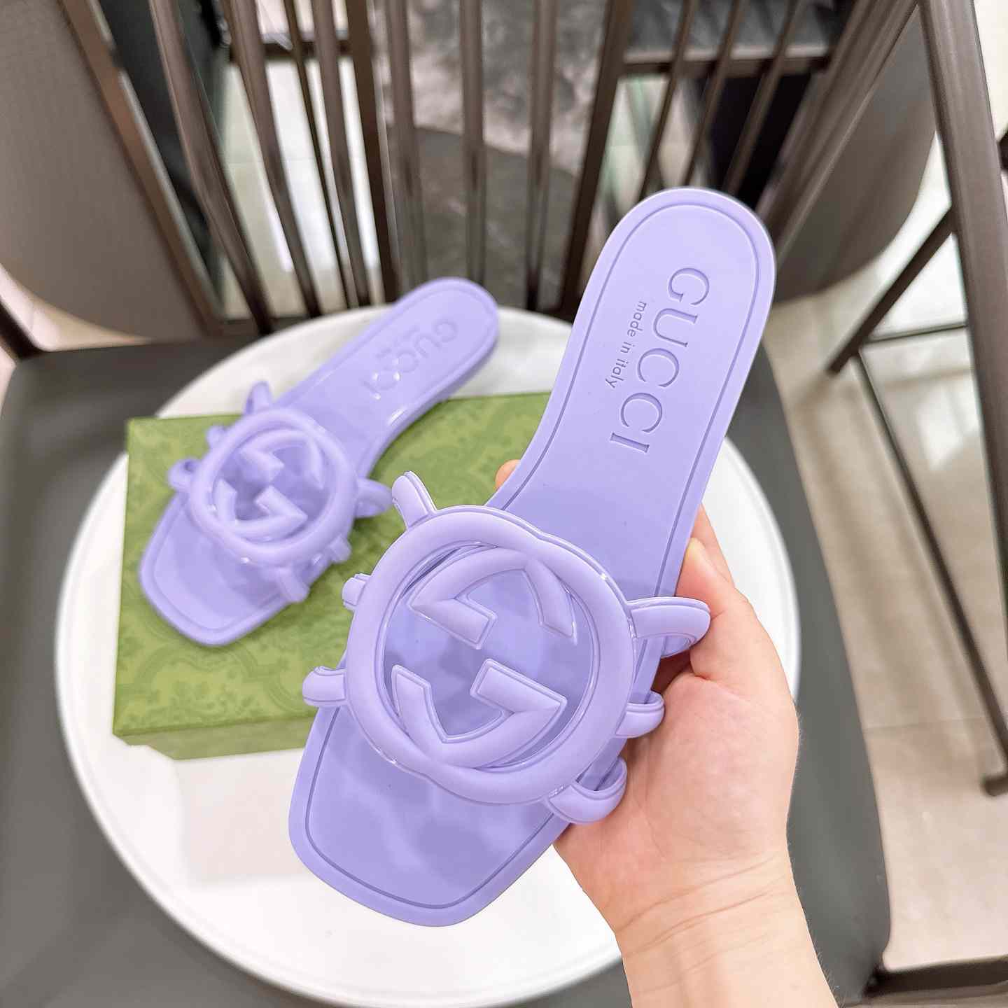 Gucci Wmns Interlocking G Slide Sandal - DesignerGu