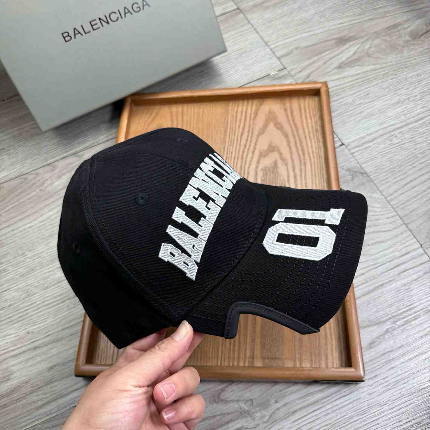 Balenciaga Cap - DesignerGu