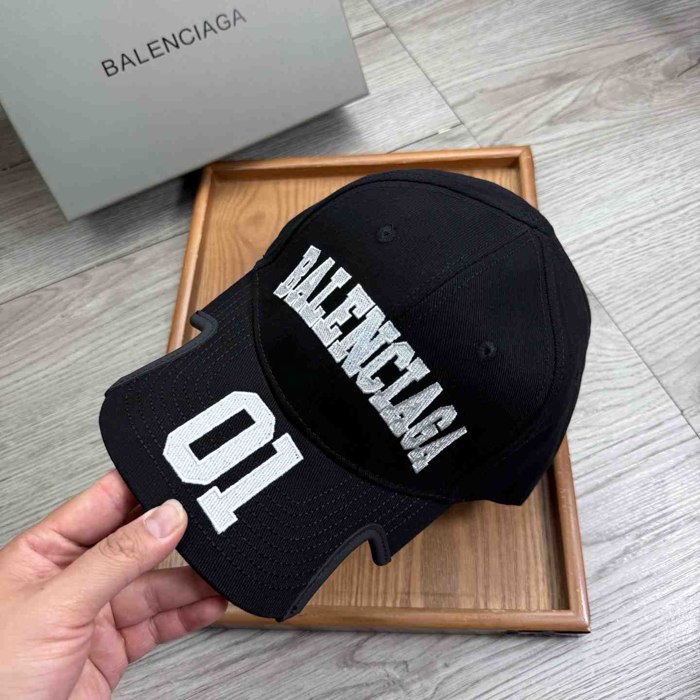 Balenciaga Cap - DesignerGu
