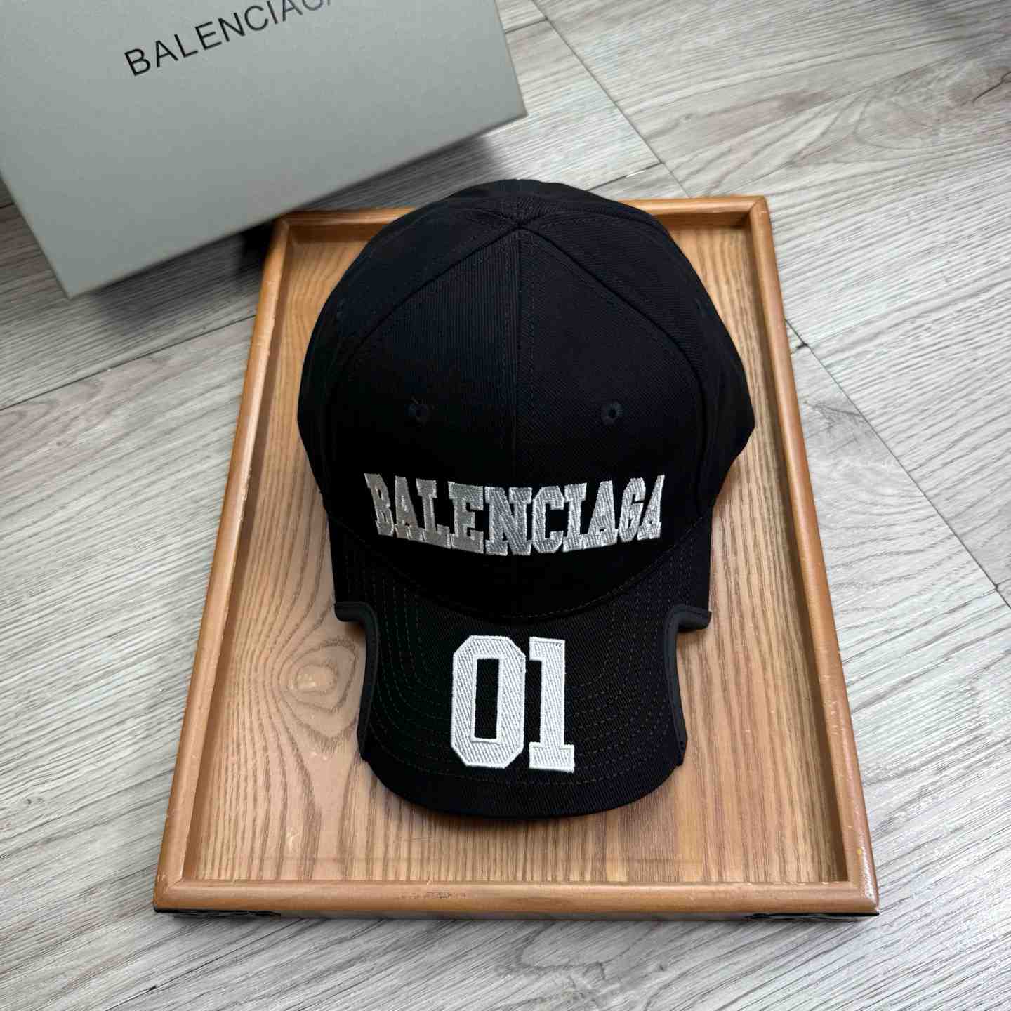 Balenciaga Cap - DesignerGu