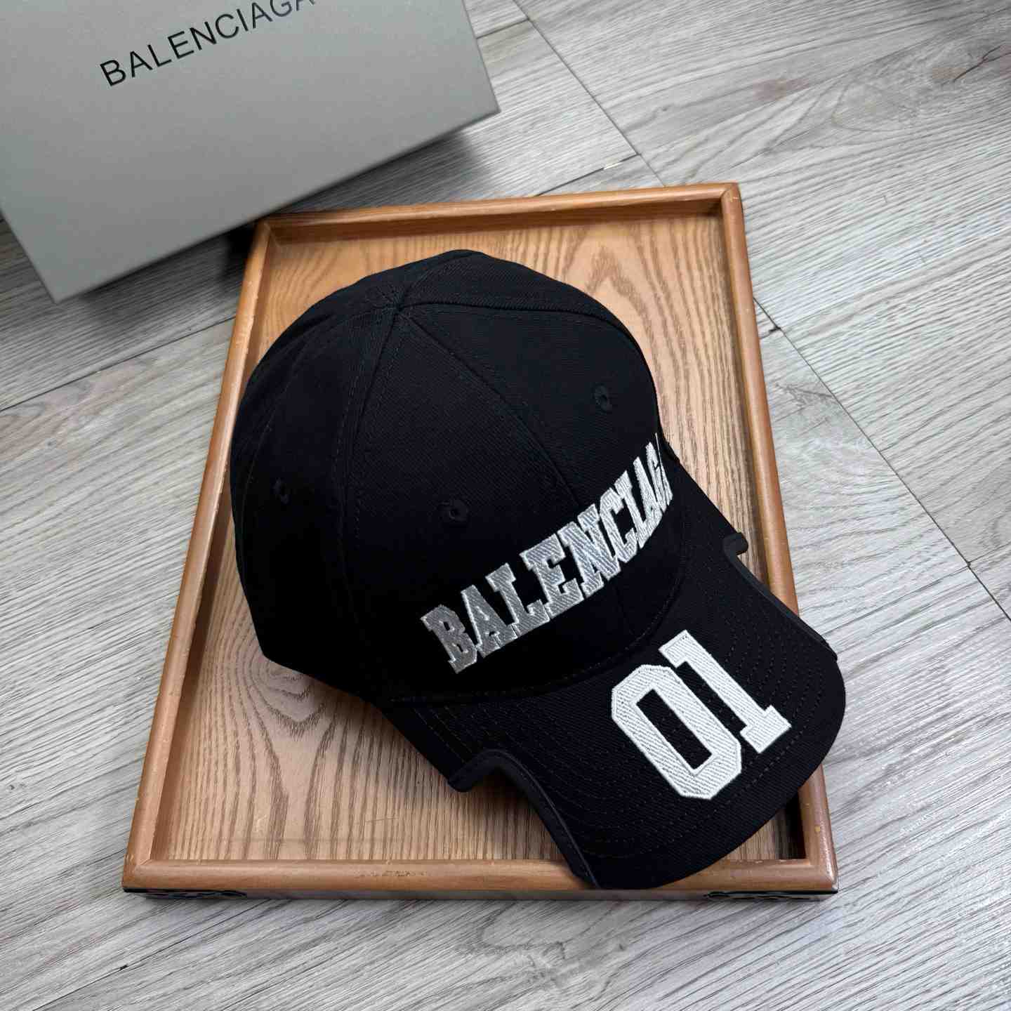 Balenciaga Cap - DesignerGu