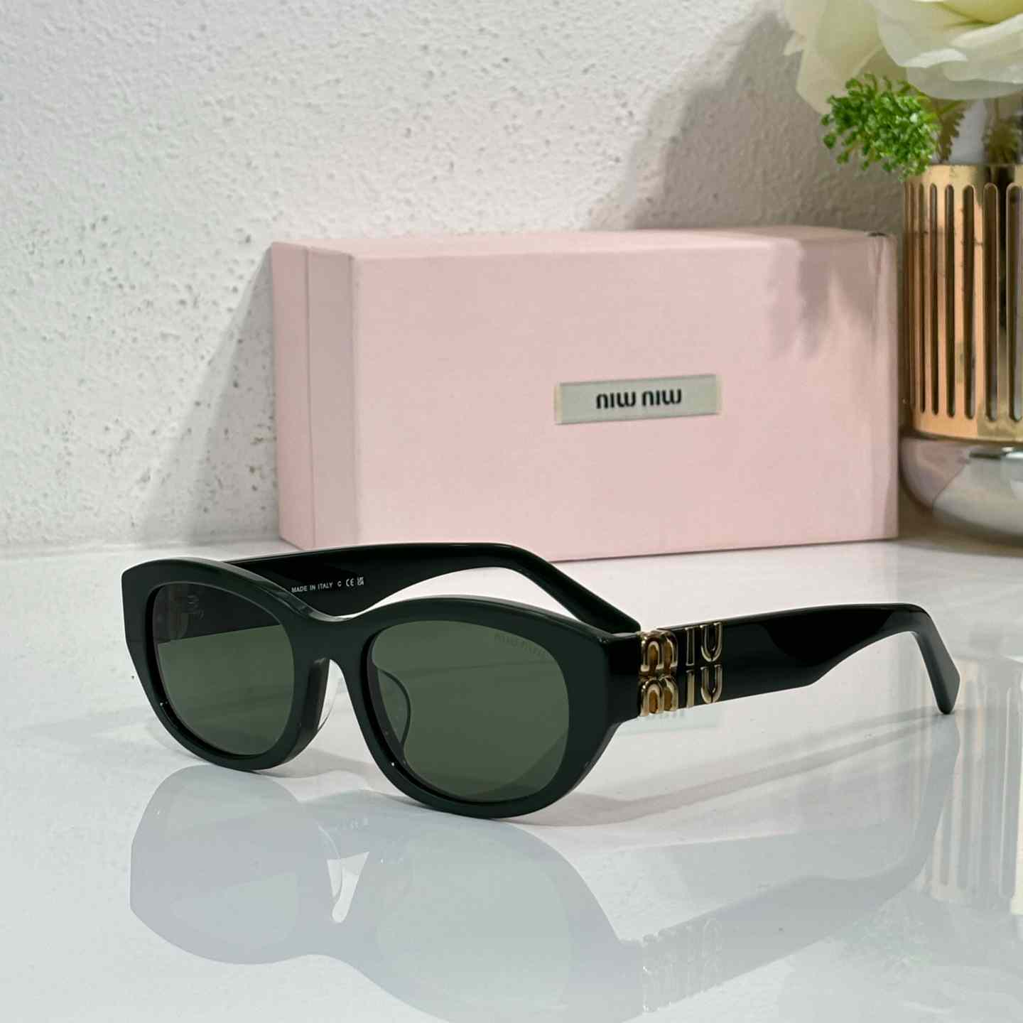 Miu Miu SUMA03 Sunglasses  - DesignerGu