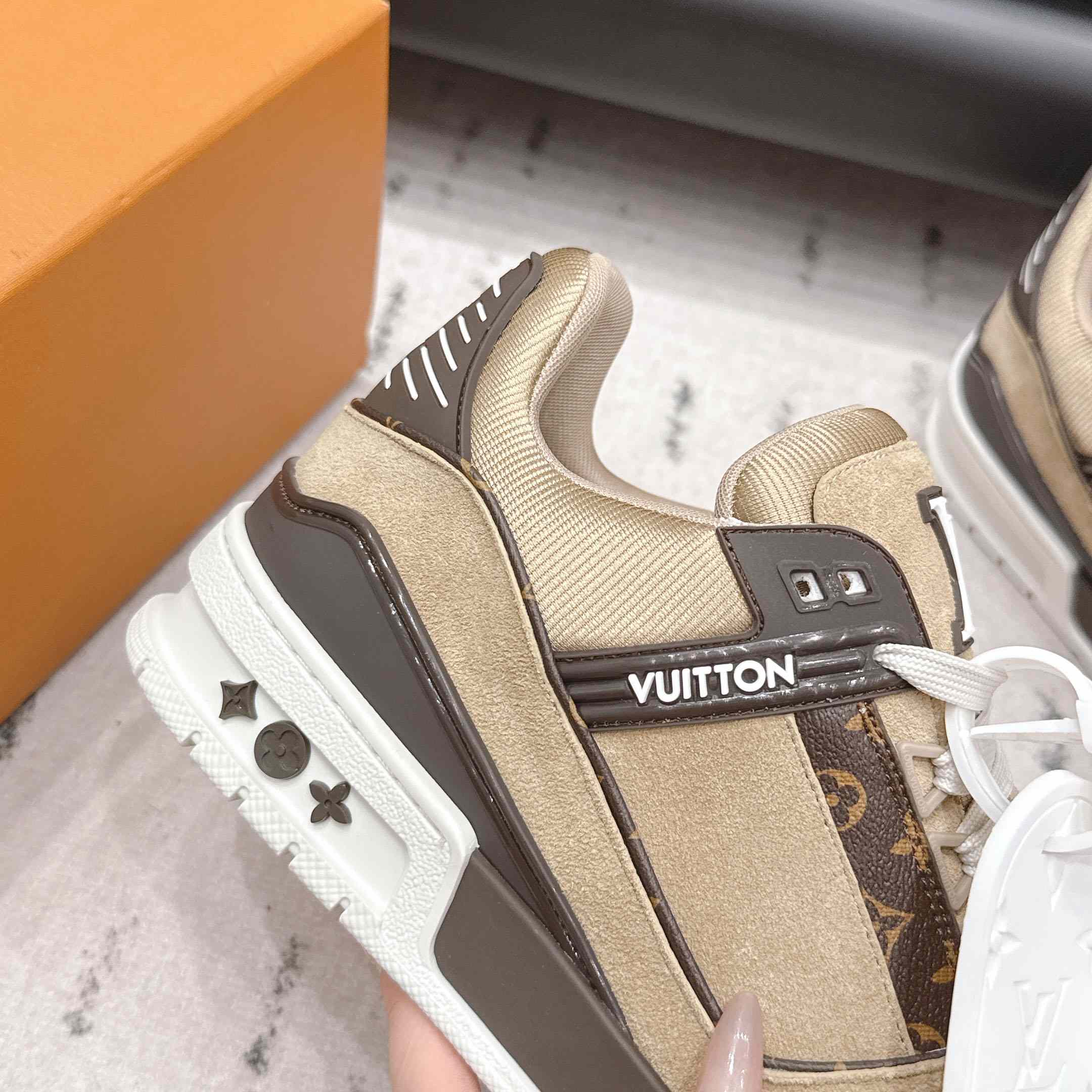Louis Vuitton LV Trainer Sneaker 1AKB6Q - DesignerGu