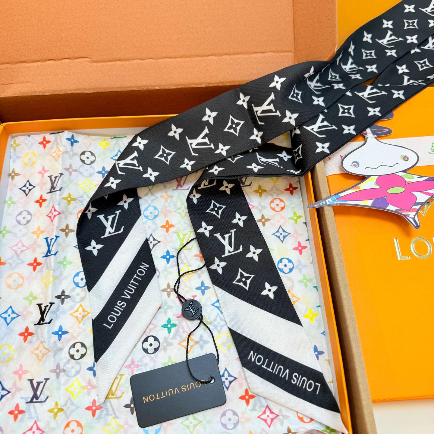 Louis Vuitton Monogram Silhouette BB Bandeau  - DesignerGu