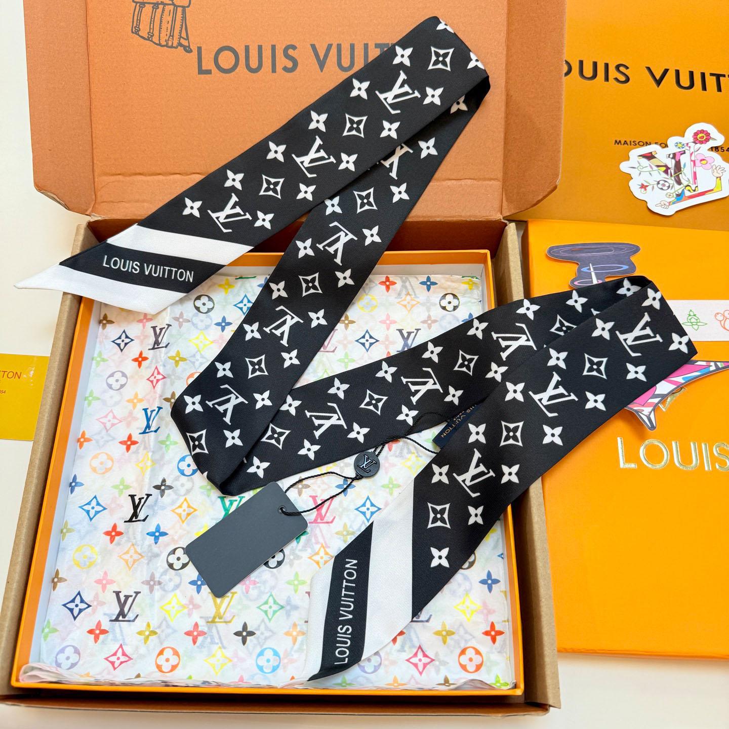 Louis Vuitton Monogram Silhouette BB Bandeau  - DesignerGu