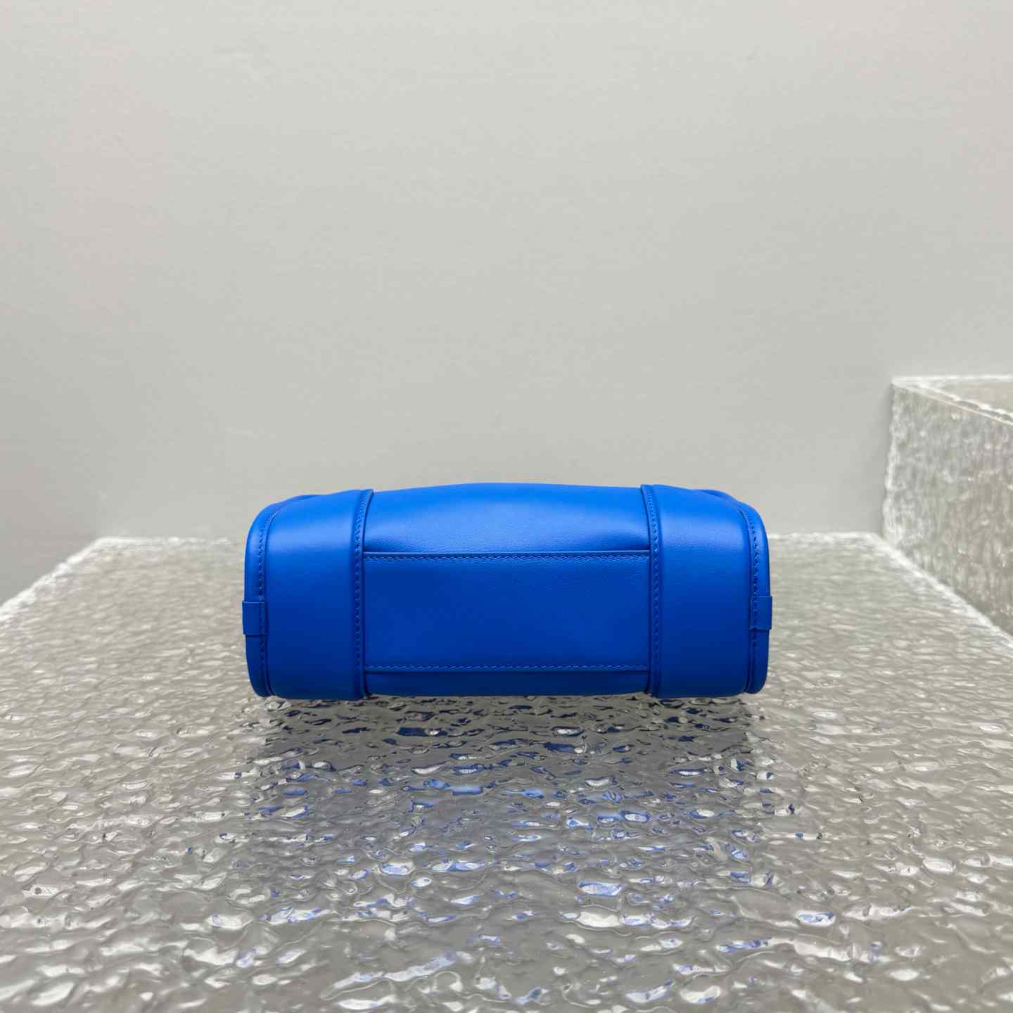 Loewe Mini Amazona 180 Bag In Soft Calfskin - DesignerGu