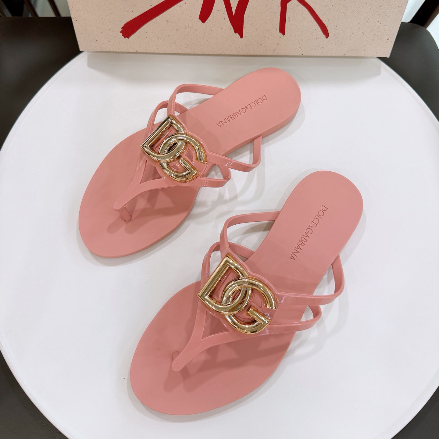 Dolce & Gabbana Rubber Beachwear Slides With Logo - DesignerGu
