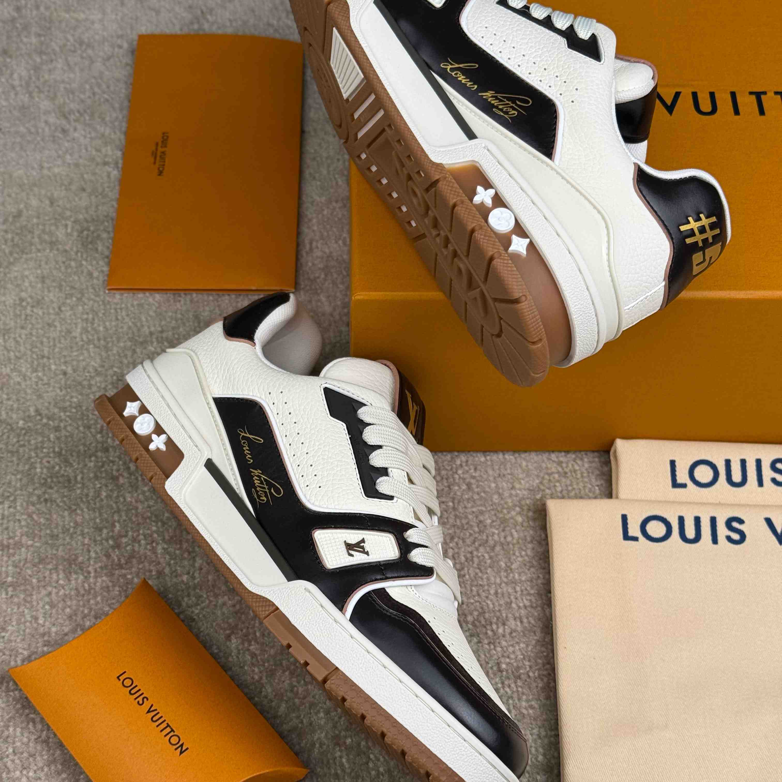 Louis Vuitton LV Trainer Sneaker  1AKBA2 - DesignerGu