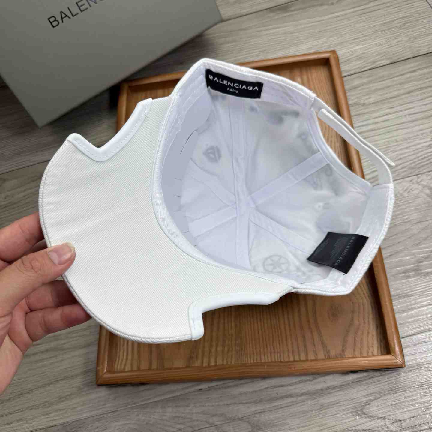 Balenciaga Top League Racer Cap Hat - DesignerGu