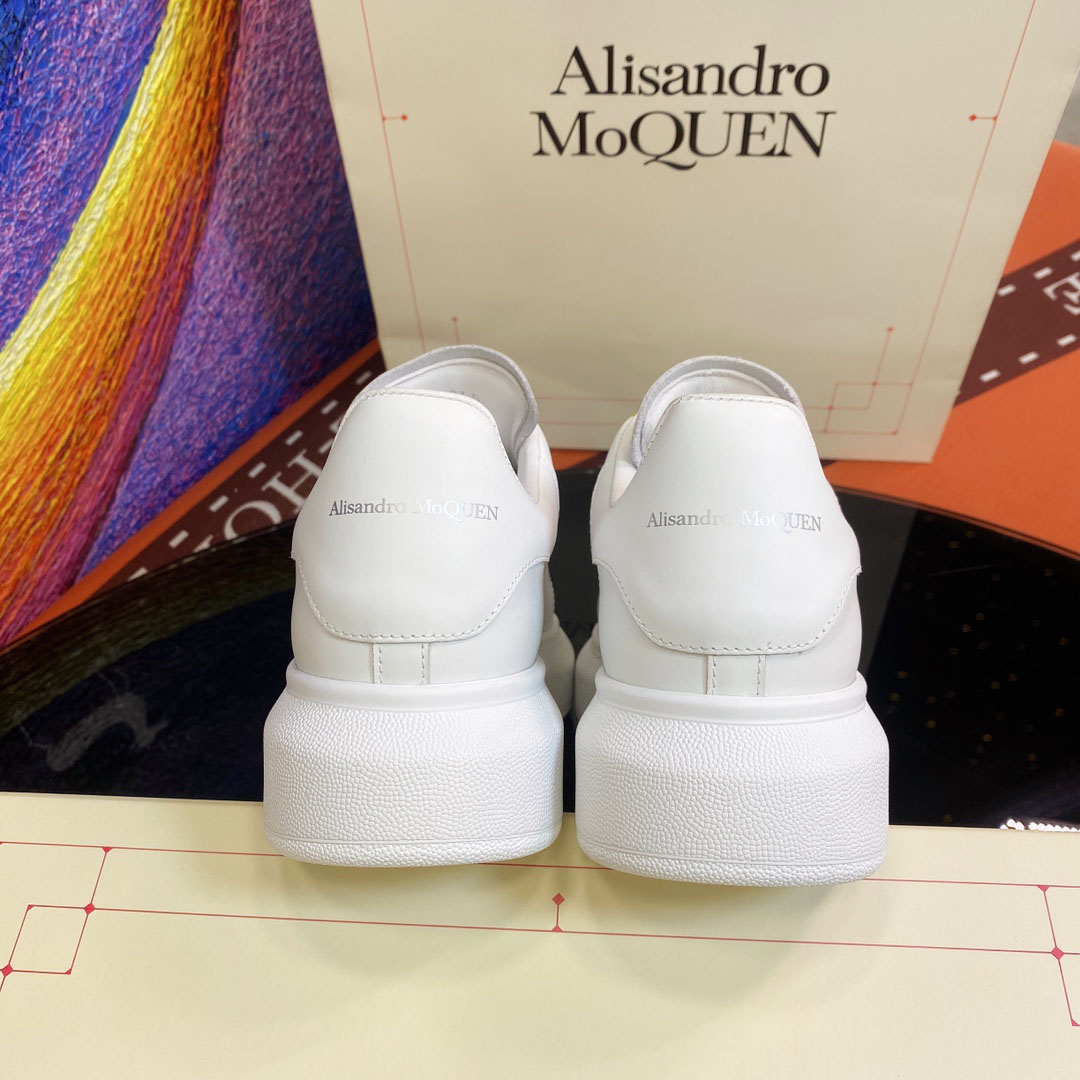 Alexander Mcqueen Rainbow Lace Oversized Sneaker - DesignerGu