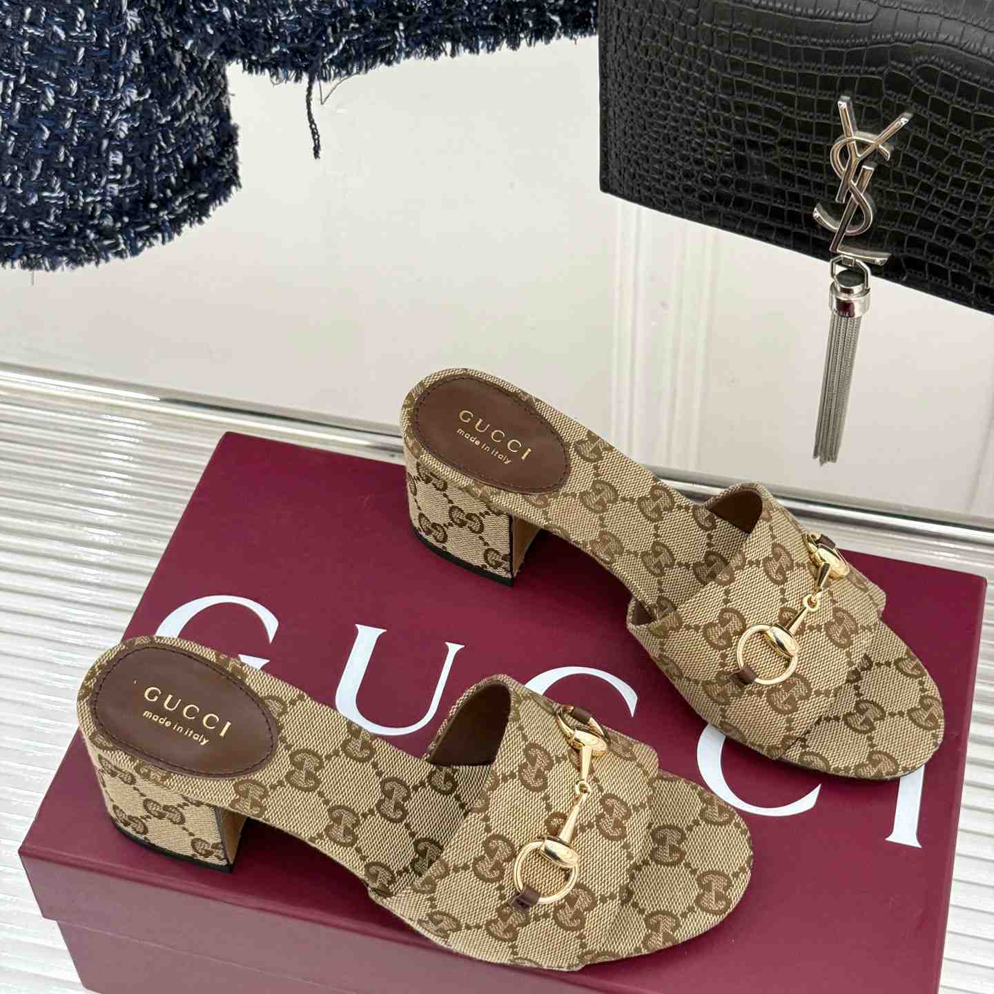 Gucci Women's slide sandal with Horsebit - DesignerGu