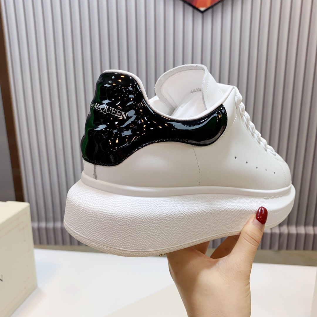 Alexander McQueen Oversized Sneaker  'White Black' - DesignerGu