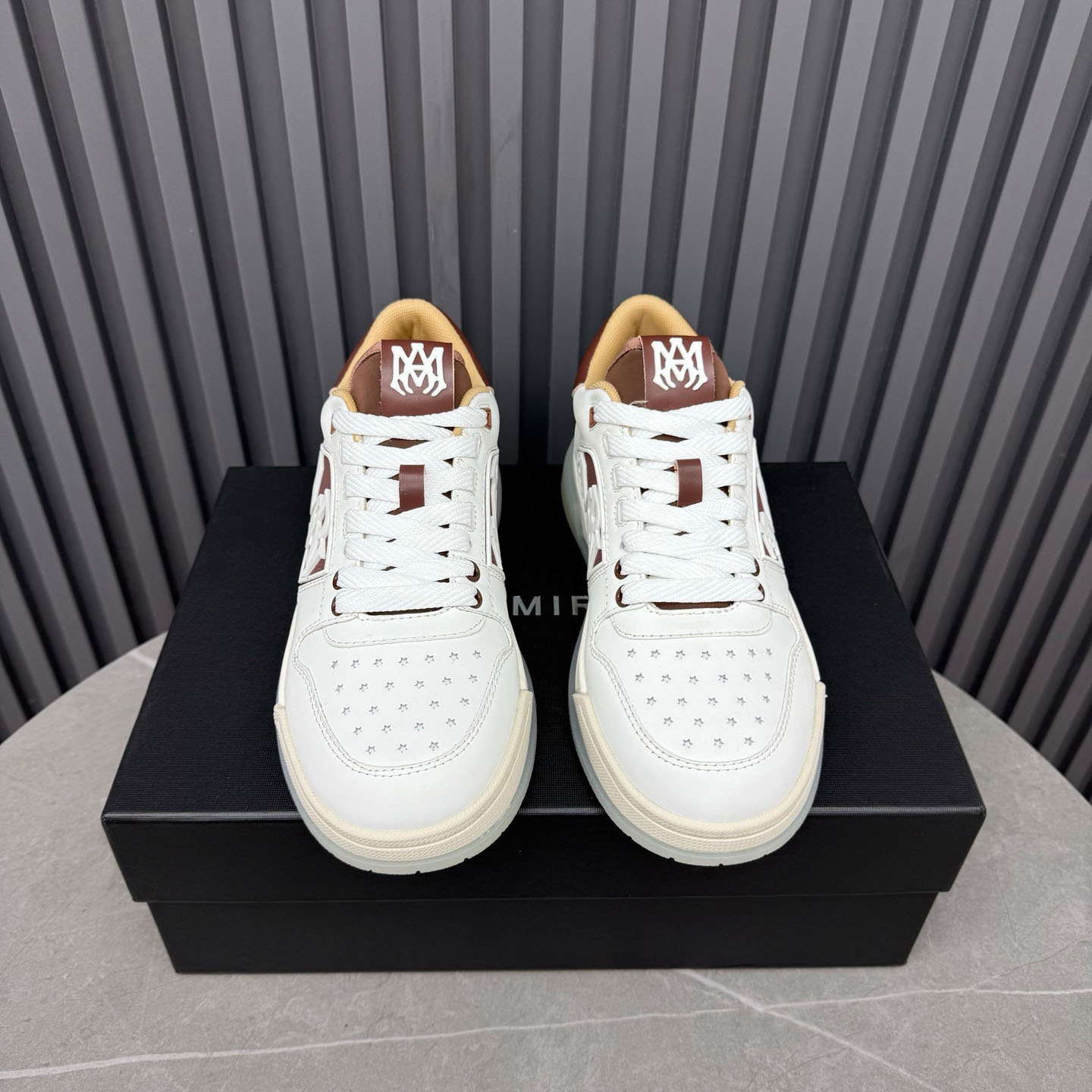Amiri Pebbled Classic Low Sneakers - DesignerGu