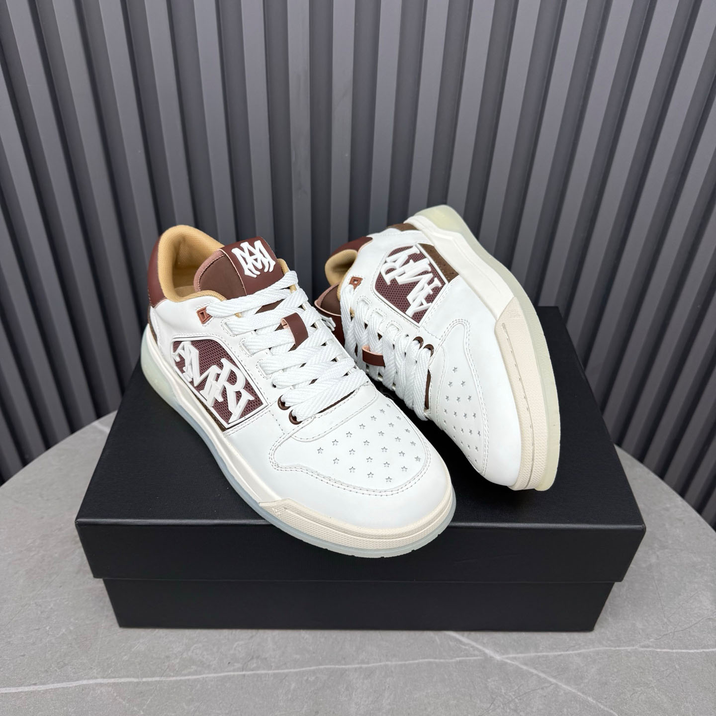 Amiri Pebbled Classic Low Sneakers - DesignerGu