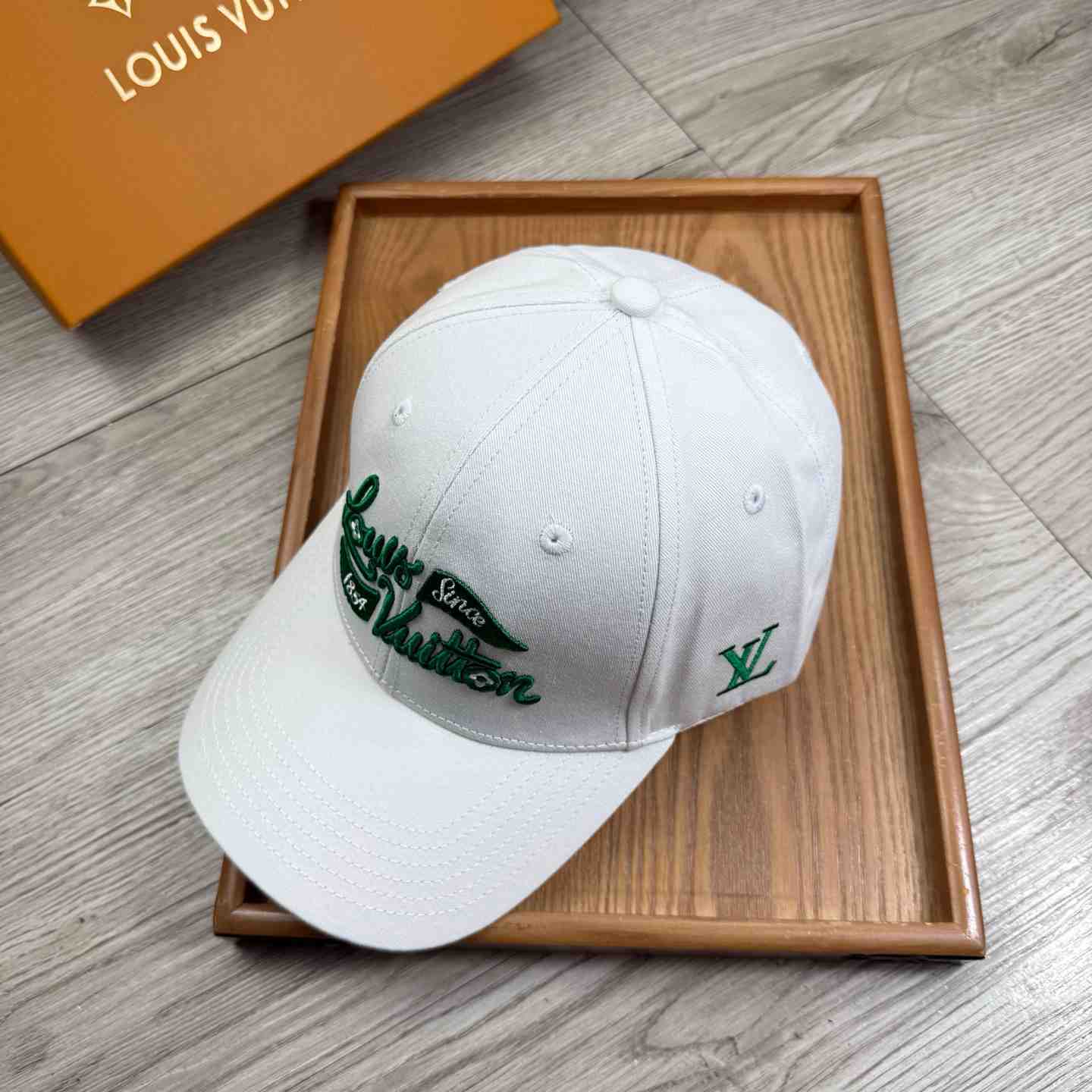 Louis Vuitton Golf Cap - DesignerGu