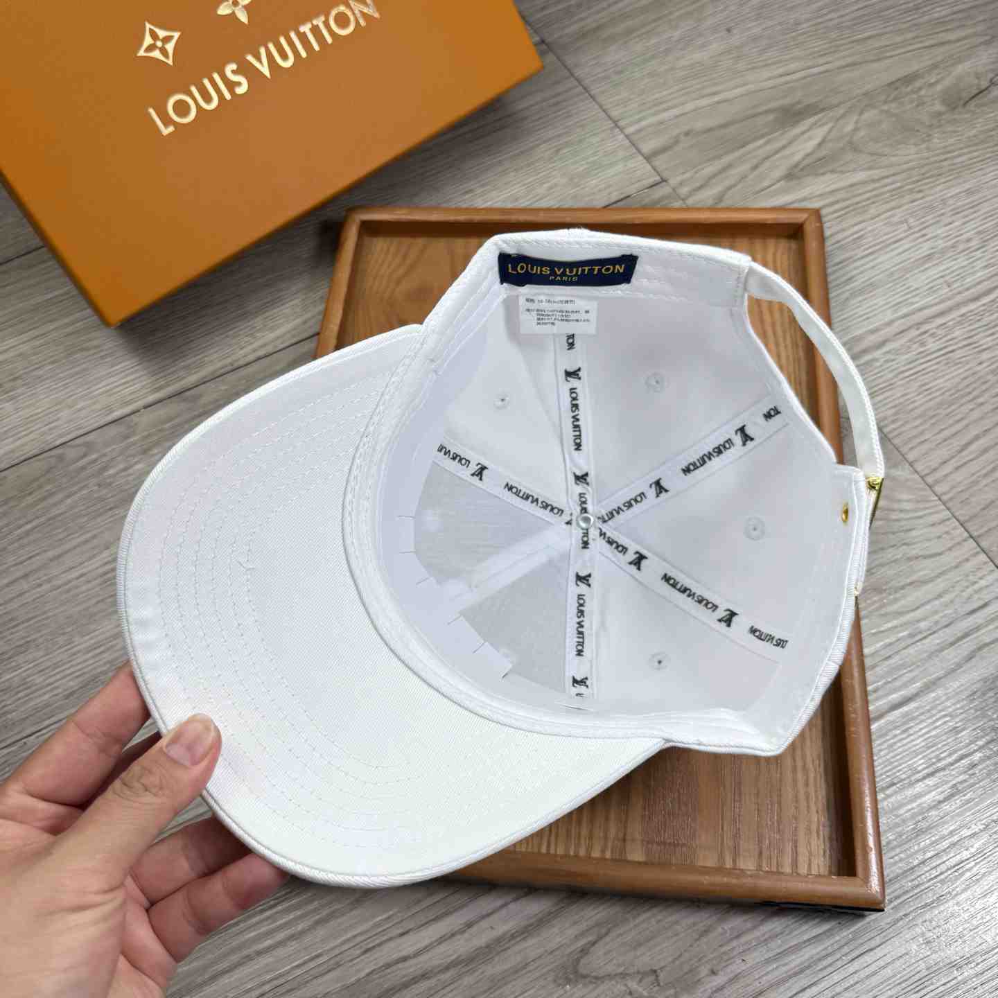 Louis Vuitton Golf Cap - DesignerGu