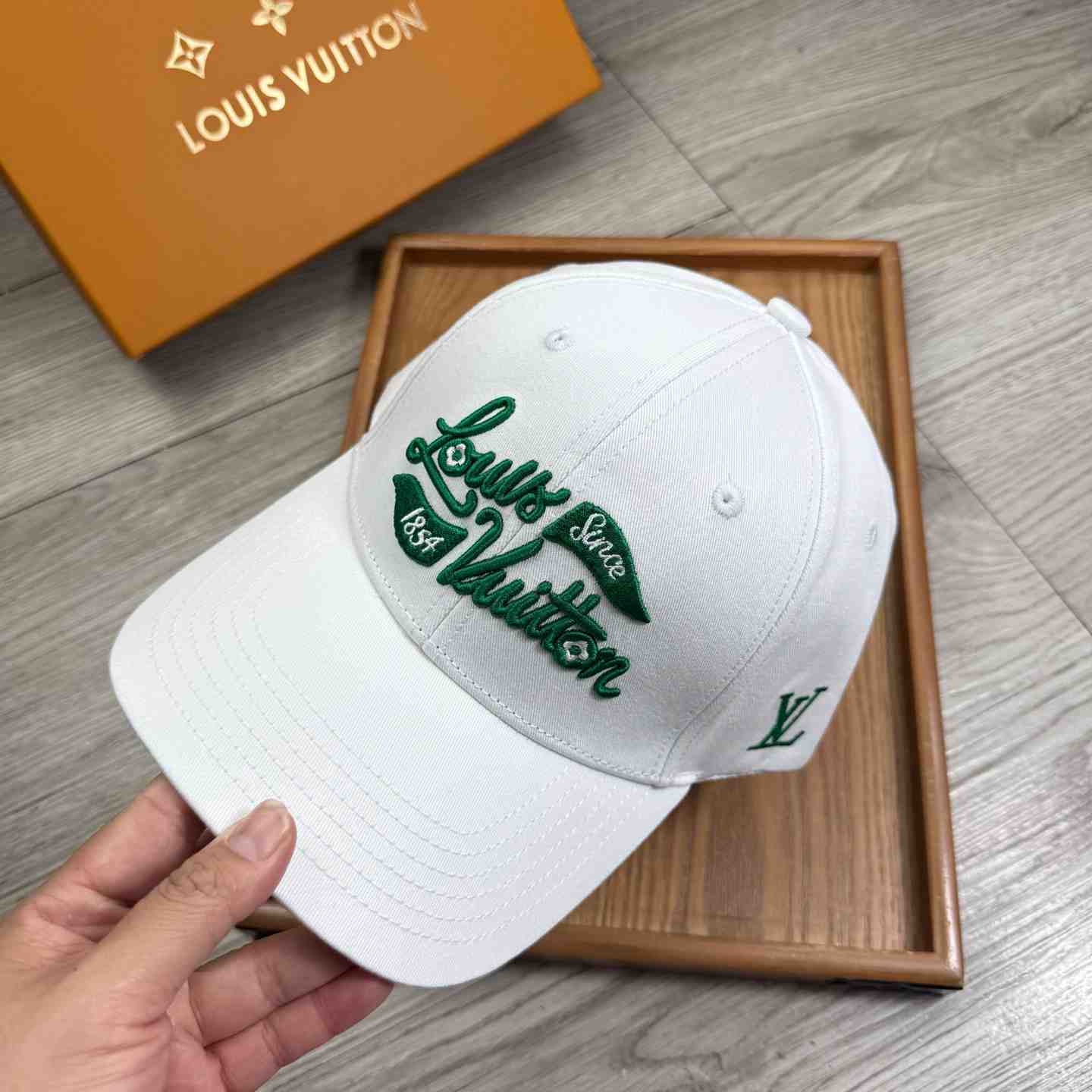 Louis Vuitton Golf Cap - DesignerGu