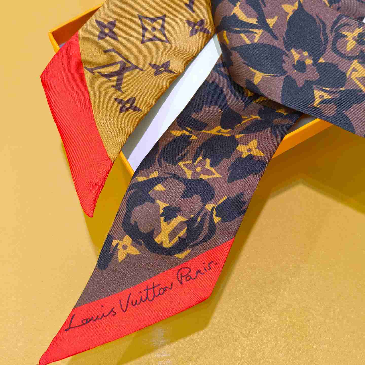 Louis Vuitton LV Safari BB Bandeau - DesignerGu