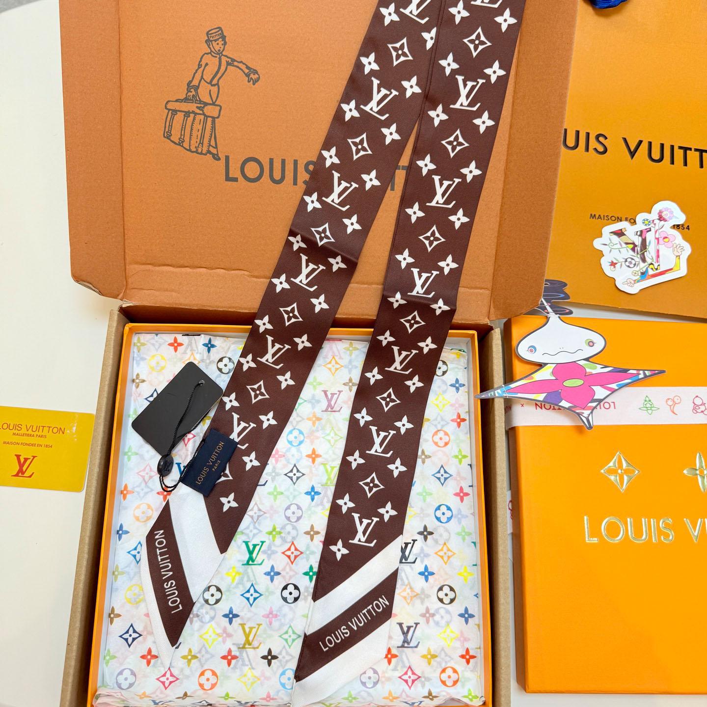 Louis Vuitton Monogram Silhouette BB Bandeau  - DesignerGu
