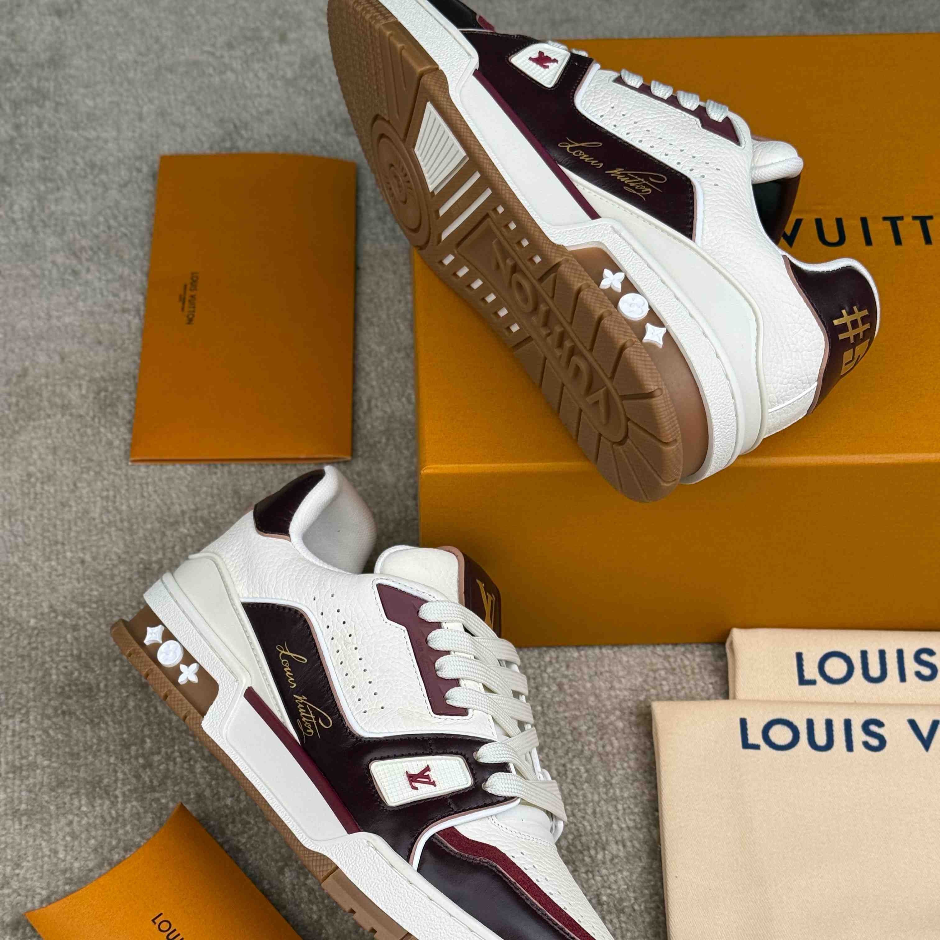 Louis Vuitton LV Trainer Sneaker  1AKB8E - DesignerGu
