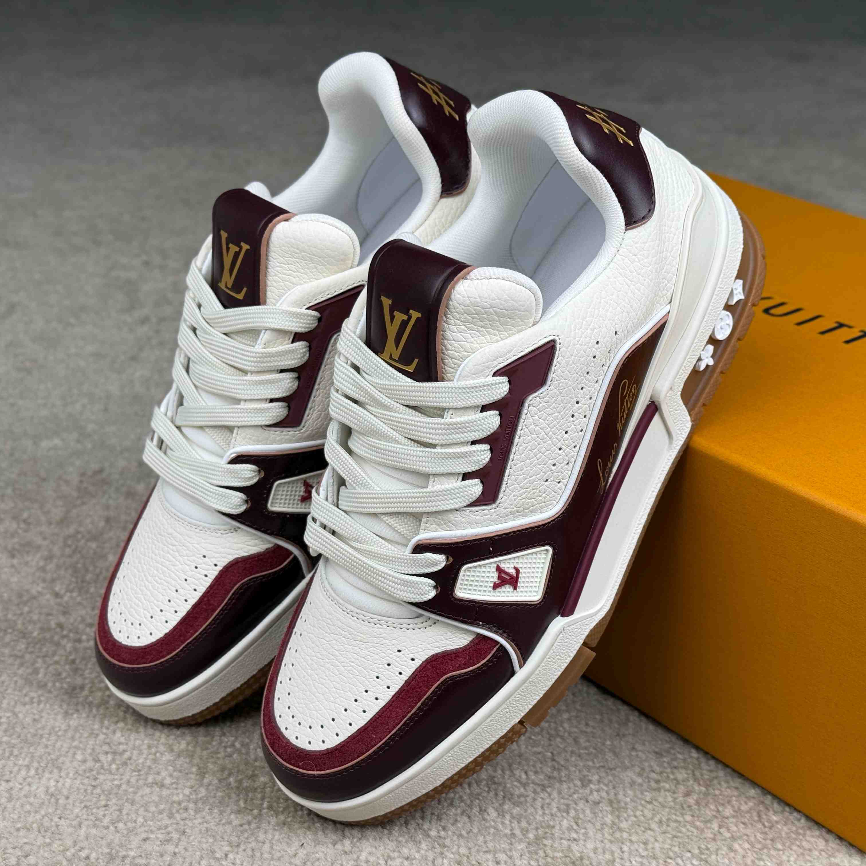 Louis Vuitton LV Trainer Sneaker  1AKB8E - DesignerGu