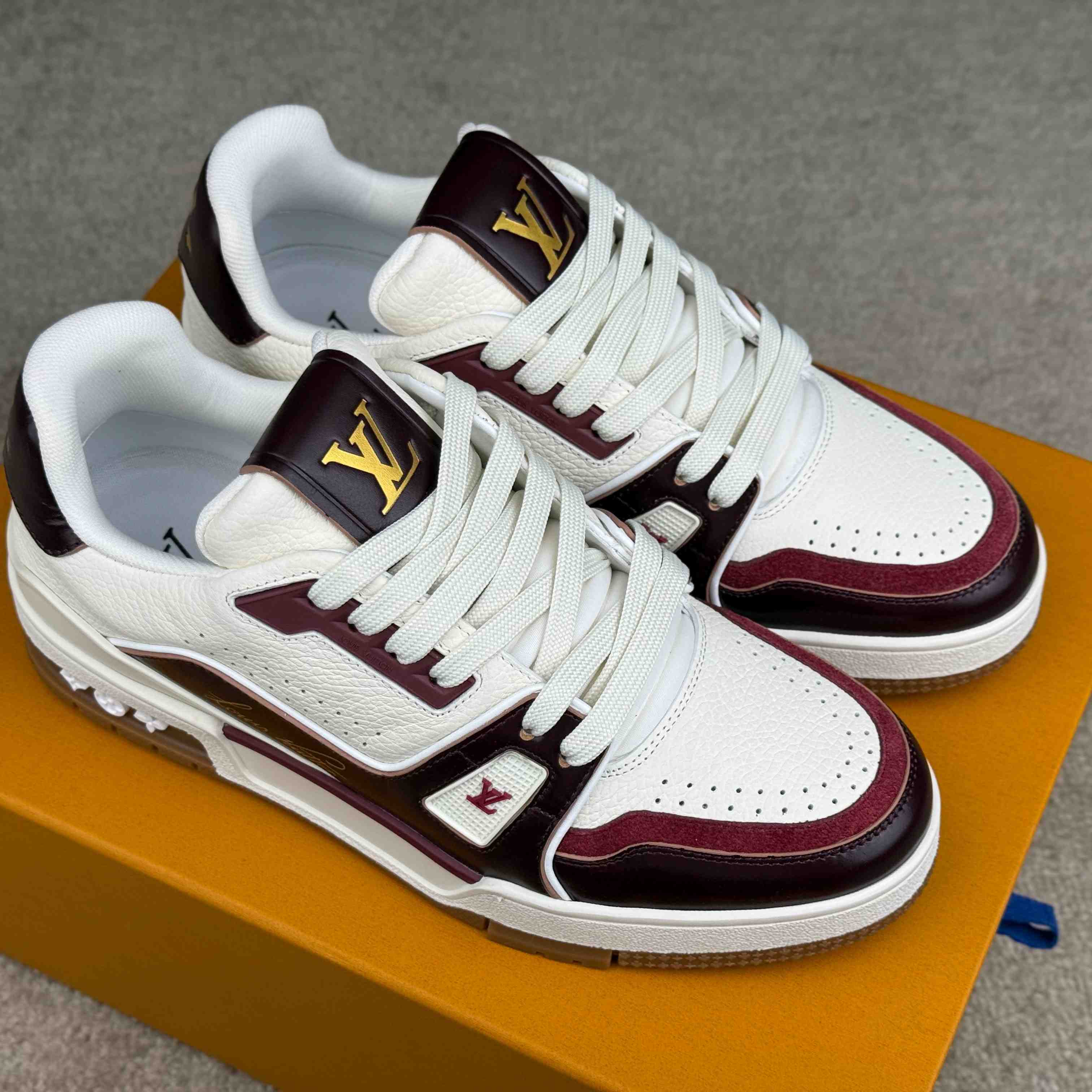 Louis Vuitton LV Trainer Sneaker  1AKB8E - DesignerGu